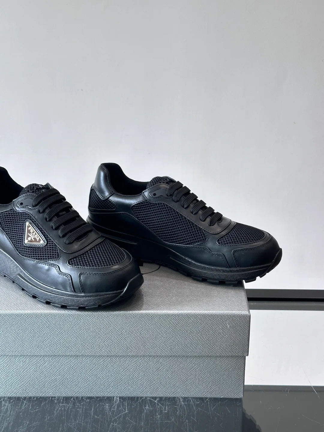 Кроссовки Мужские Prada 18872006