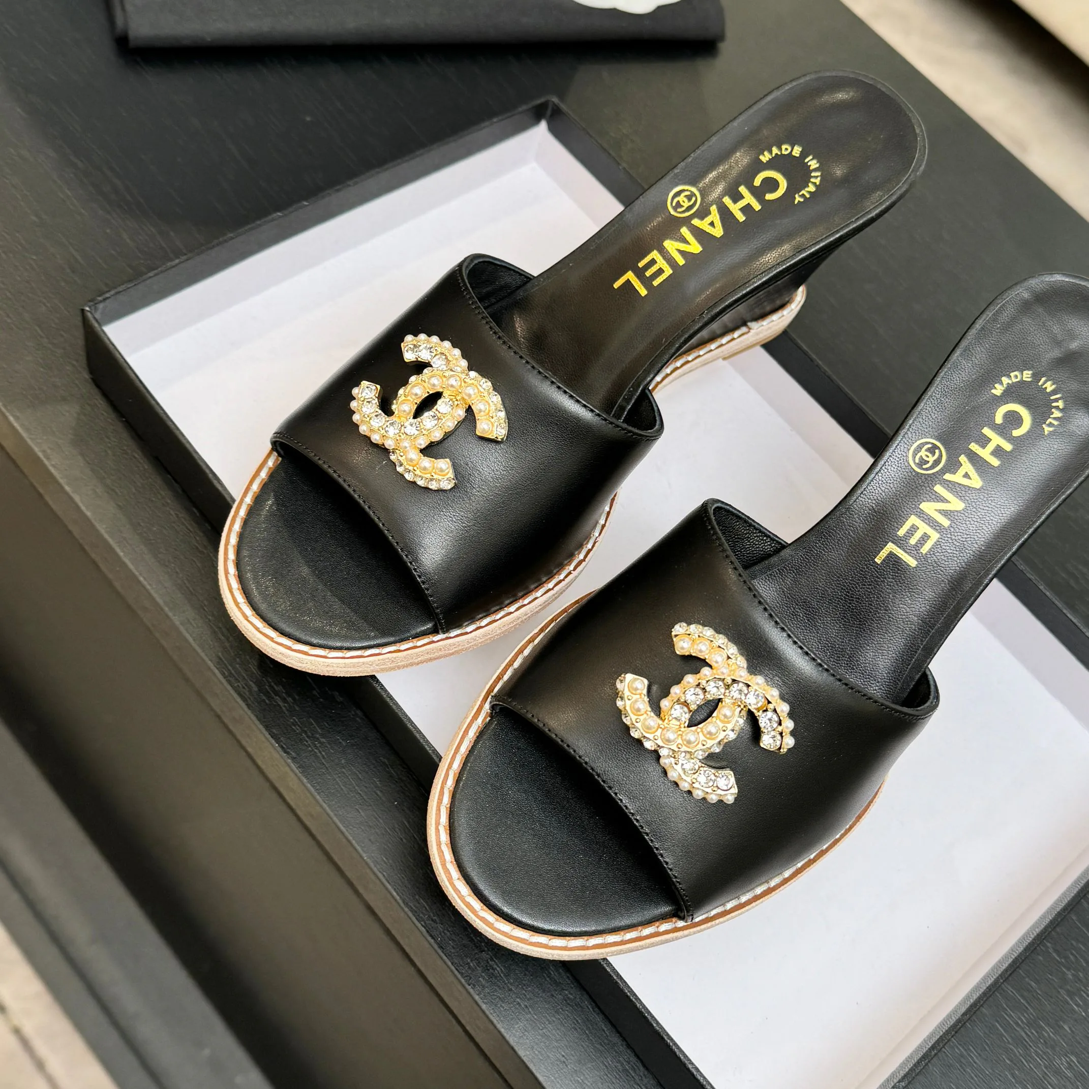 Босоножки Женские Chanel 10476319