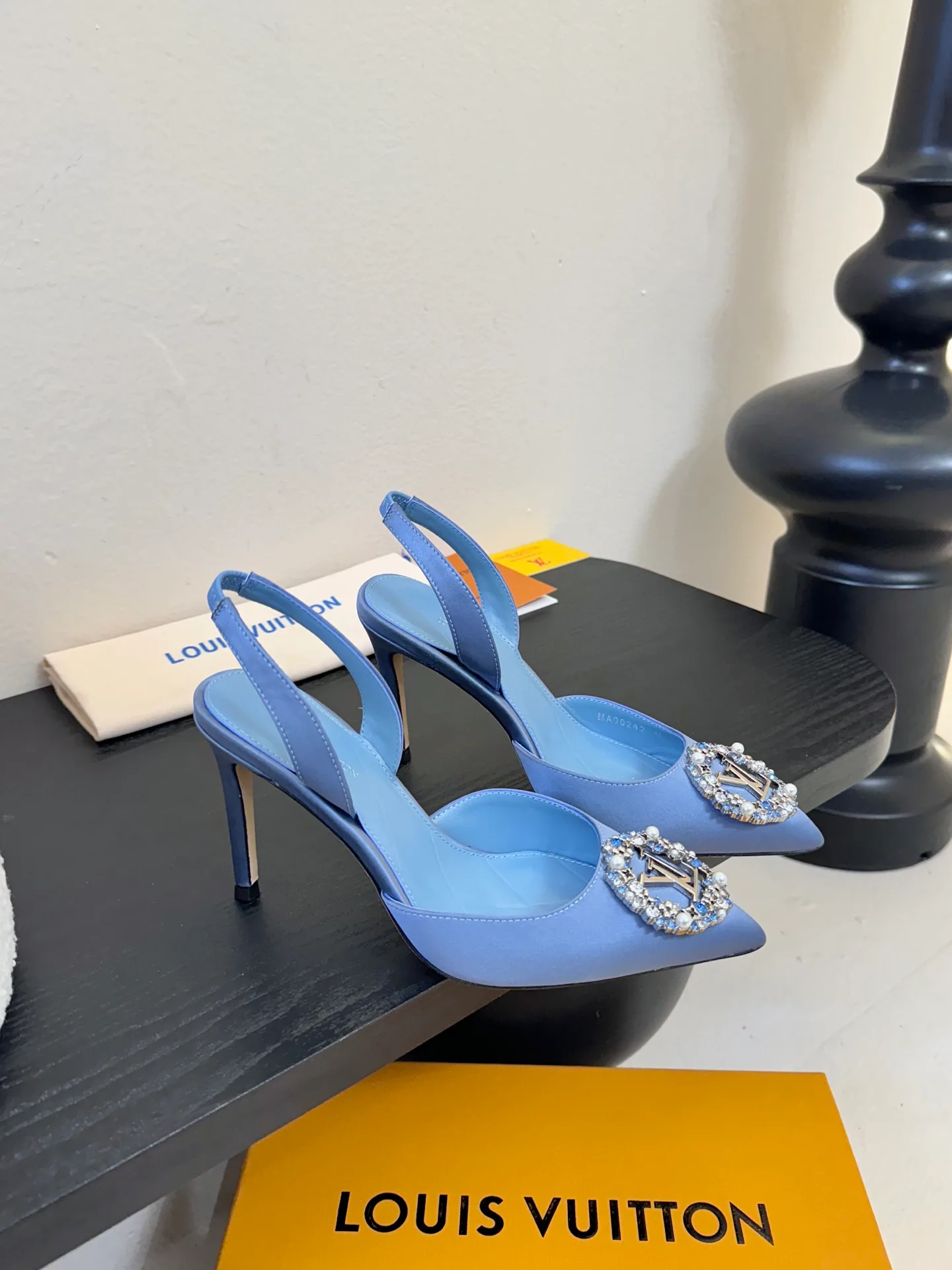 Туфли Женские Louis Vuitton 2300130