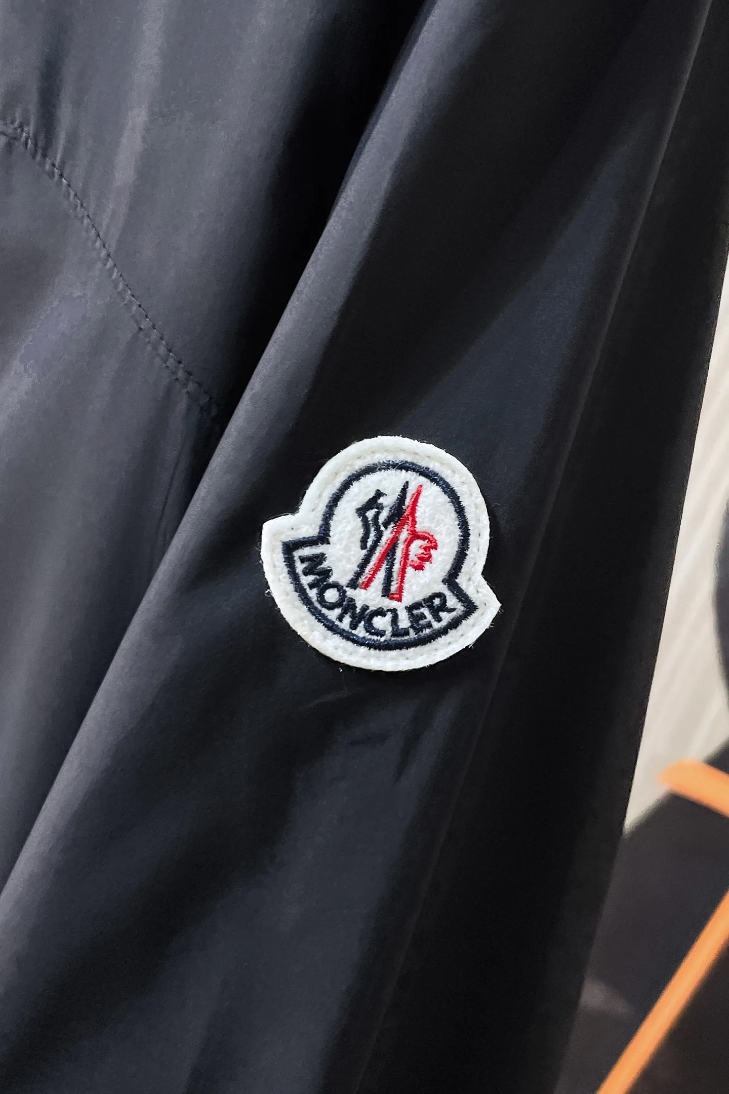 Куртки И Пуховики Мужские Moncler 11222585