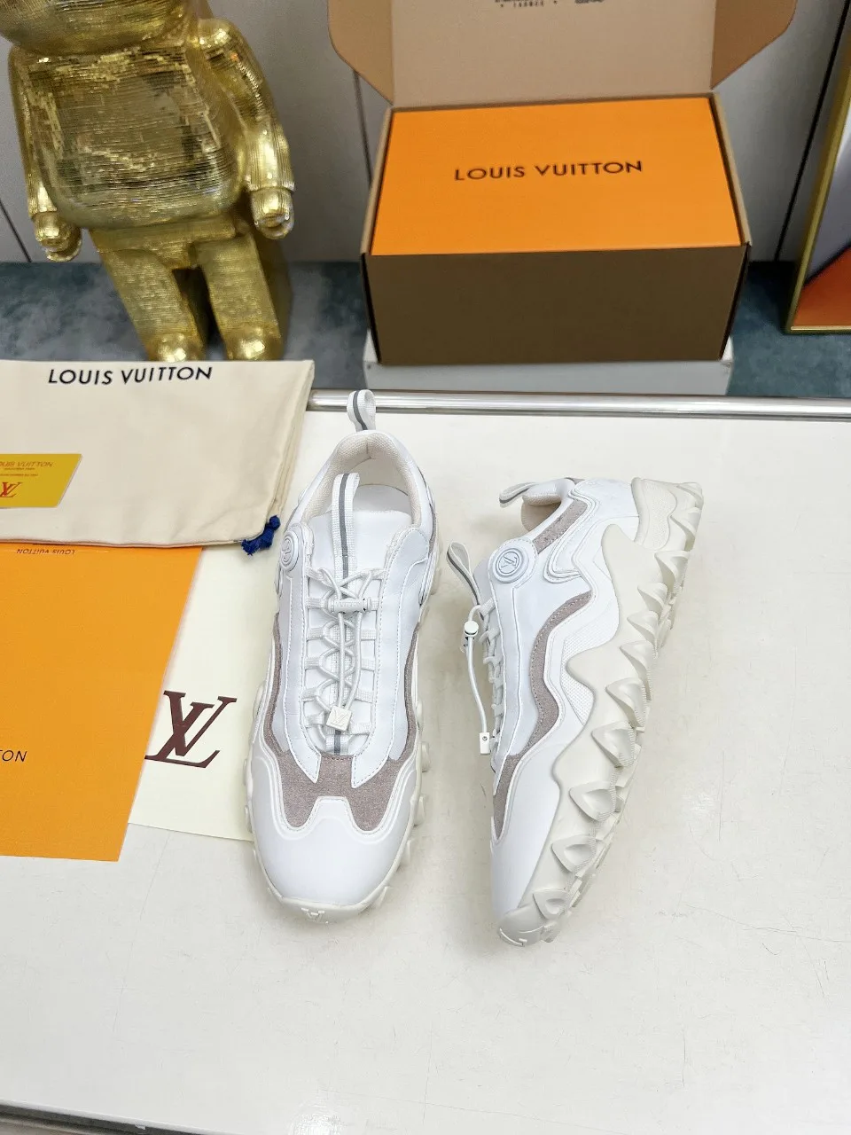 Кроссовки Мужские Louis Vuitton 24258