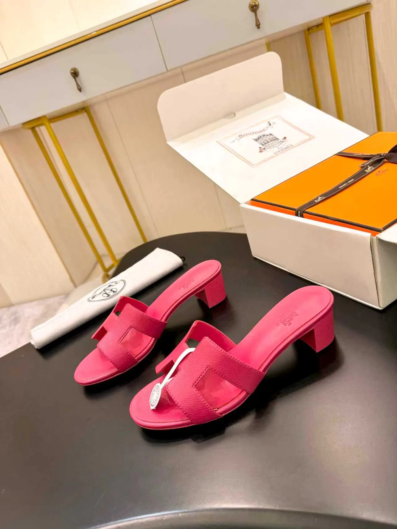 Босоножки Женские Hermes 10250444