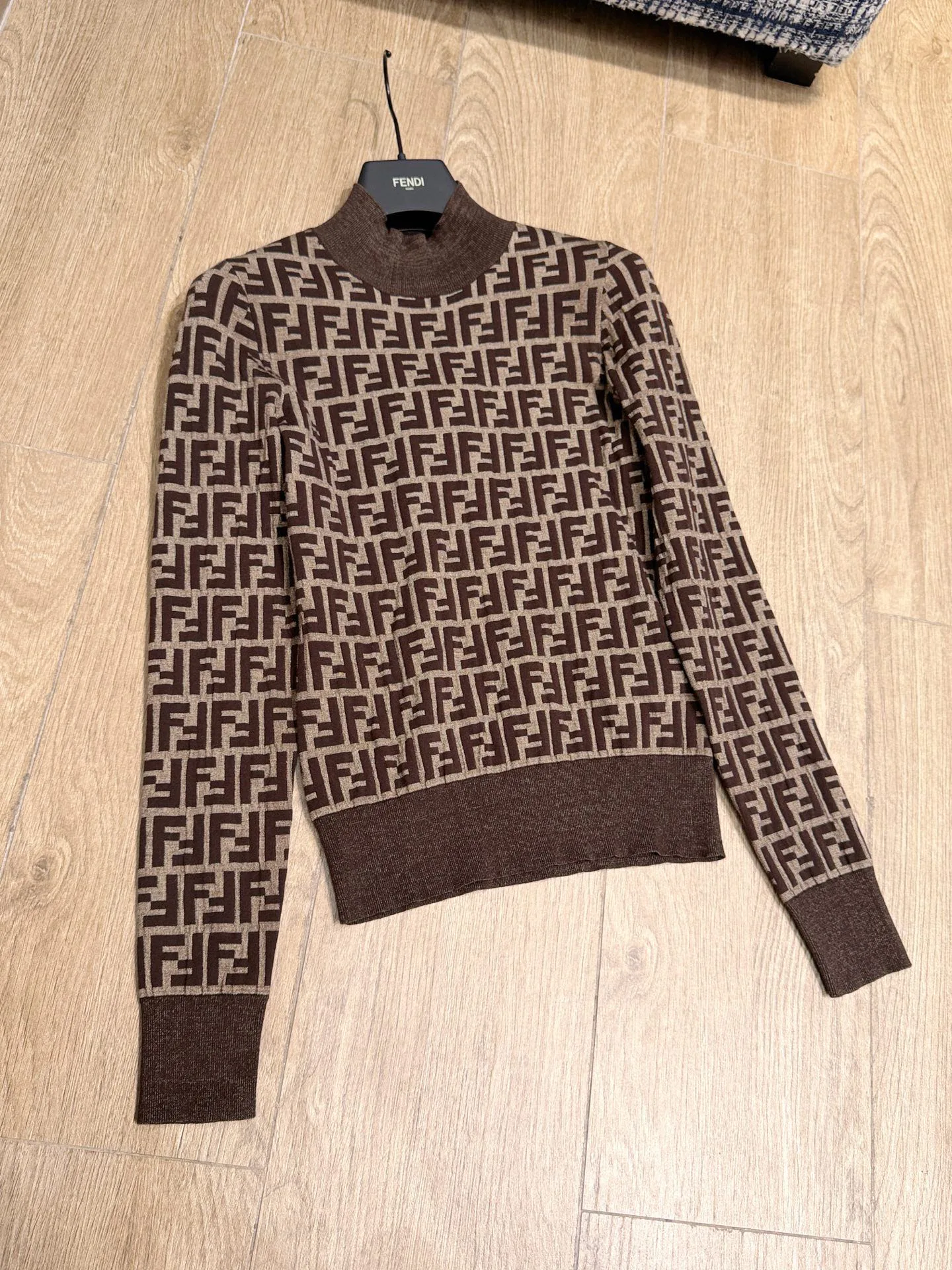 Джемперы И Свитеры Женские Fendi 13350325