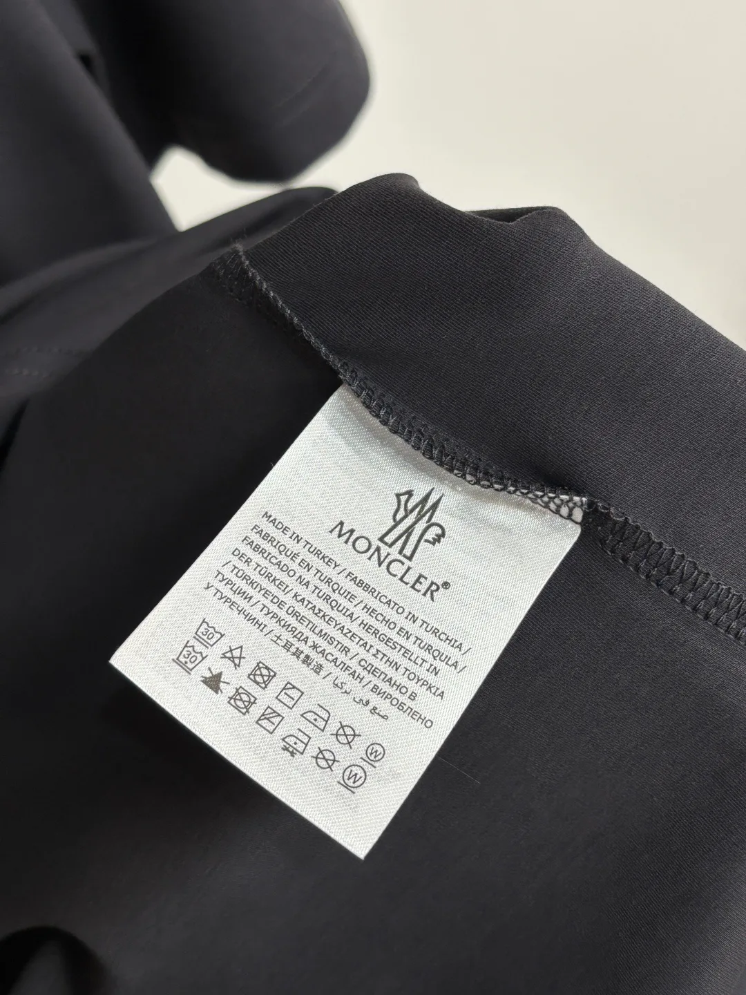 Футболки Женские Moncler 11000517