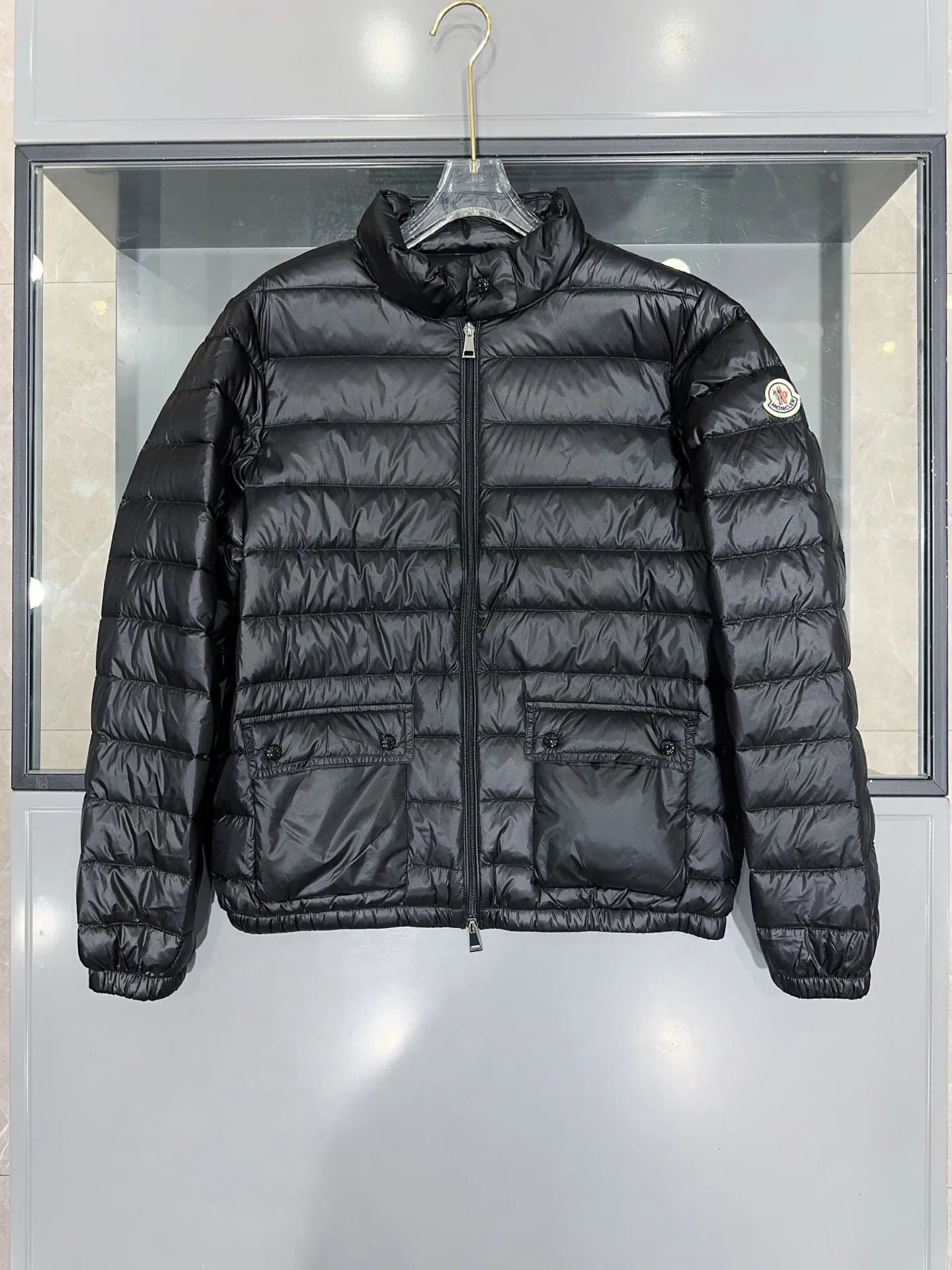 Куртки И Пуховики Женские Moncler 19084321