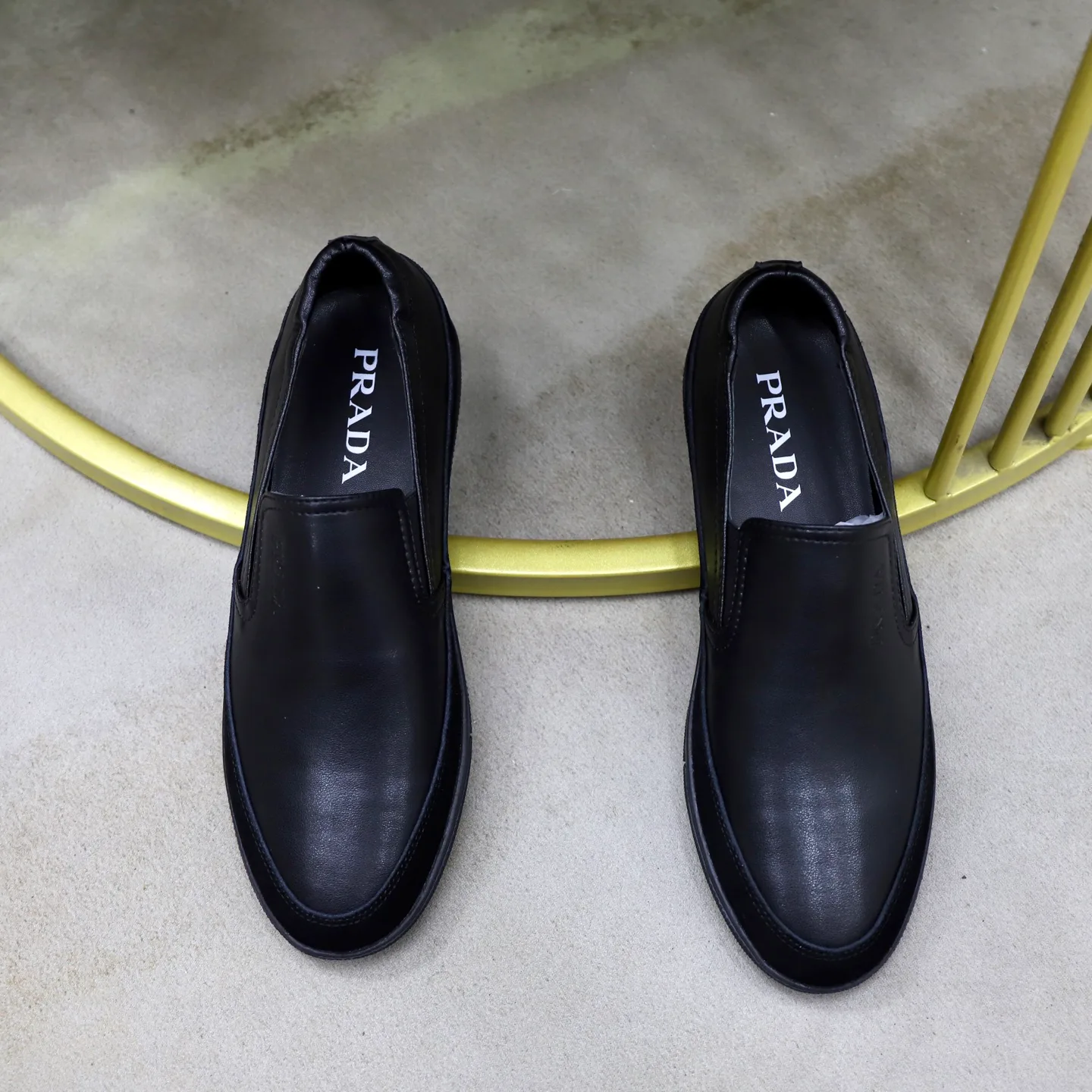 Кроссовки Мужские Prada 13563469