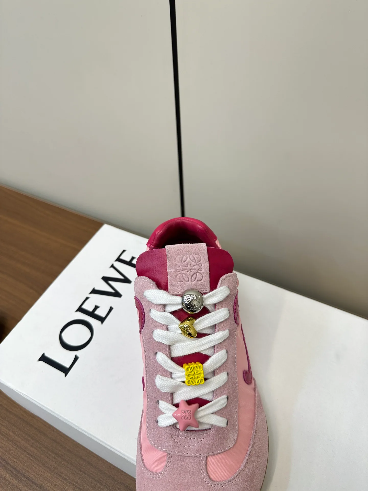 Кроссовки Женские Loewe 11206065