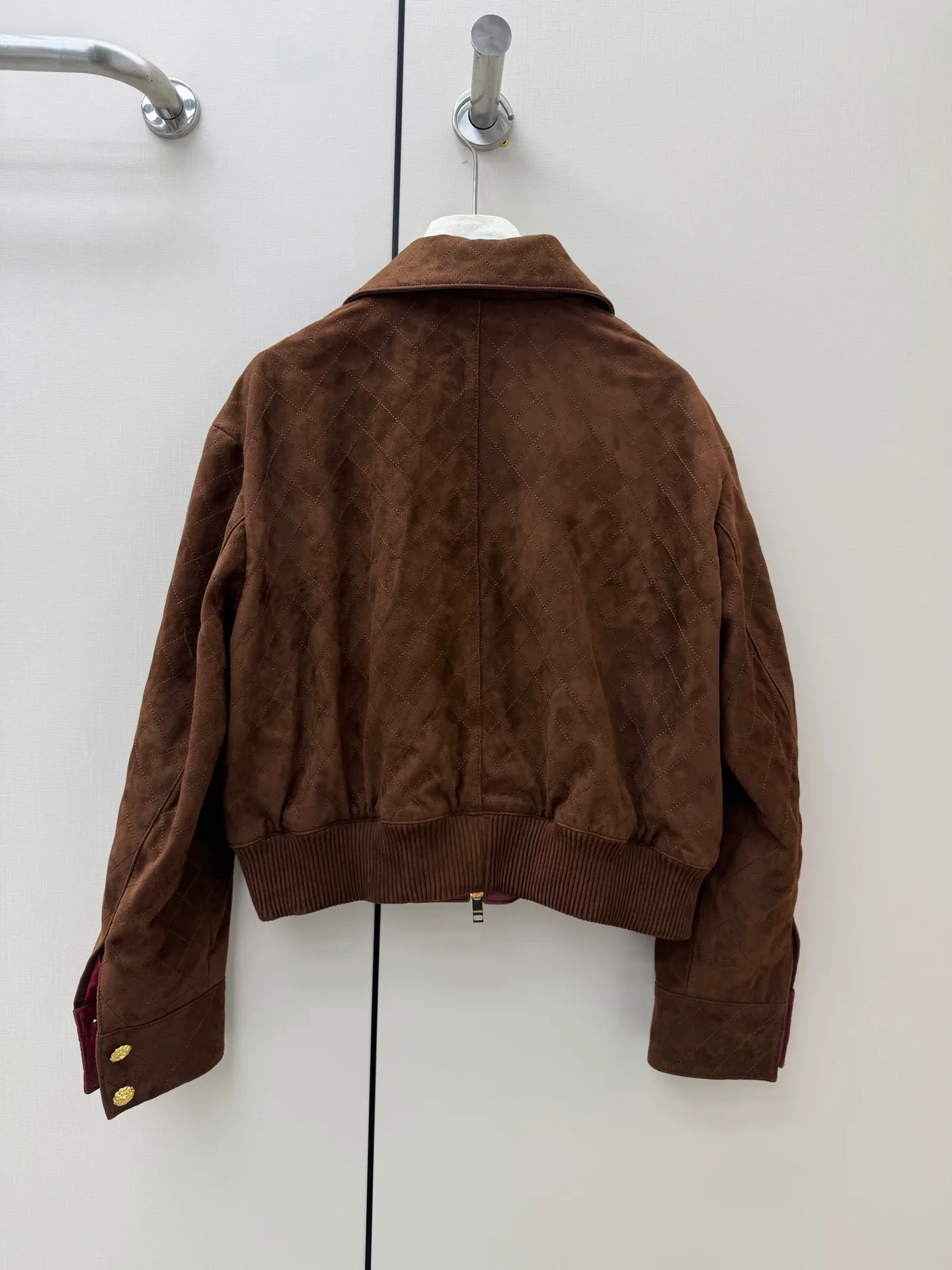 Кожаные Куртки И Дублёнки Женские Chanel 18605687