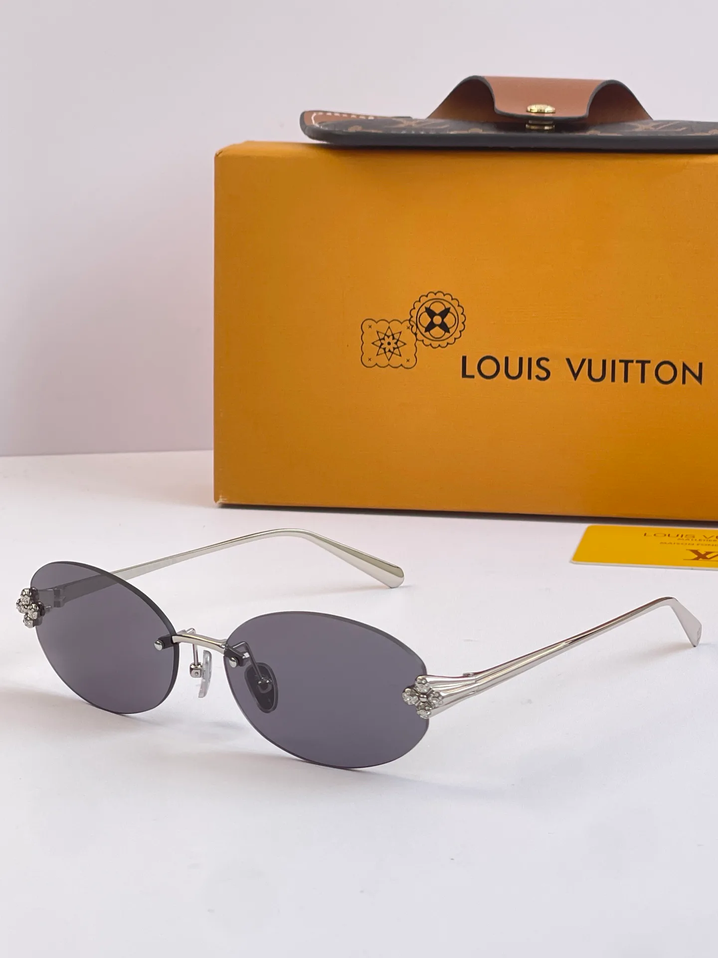 Очки Louis Vuitton 18226193