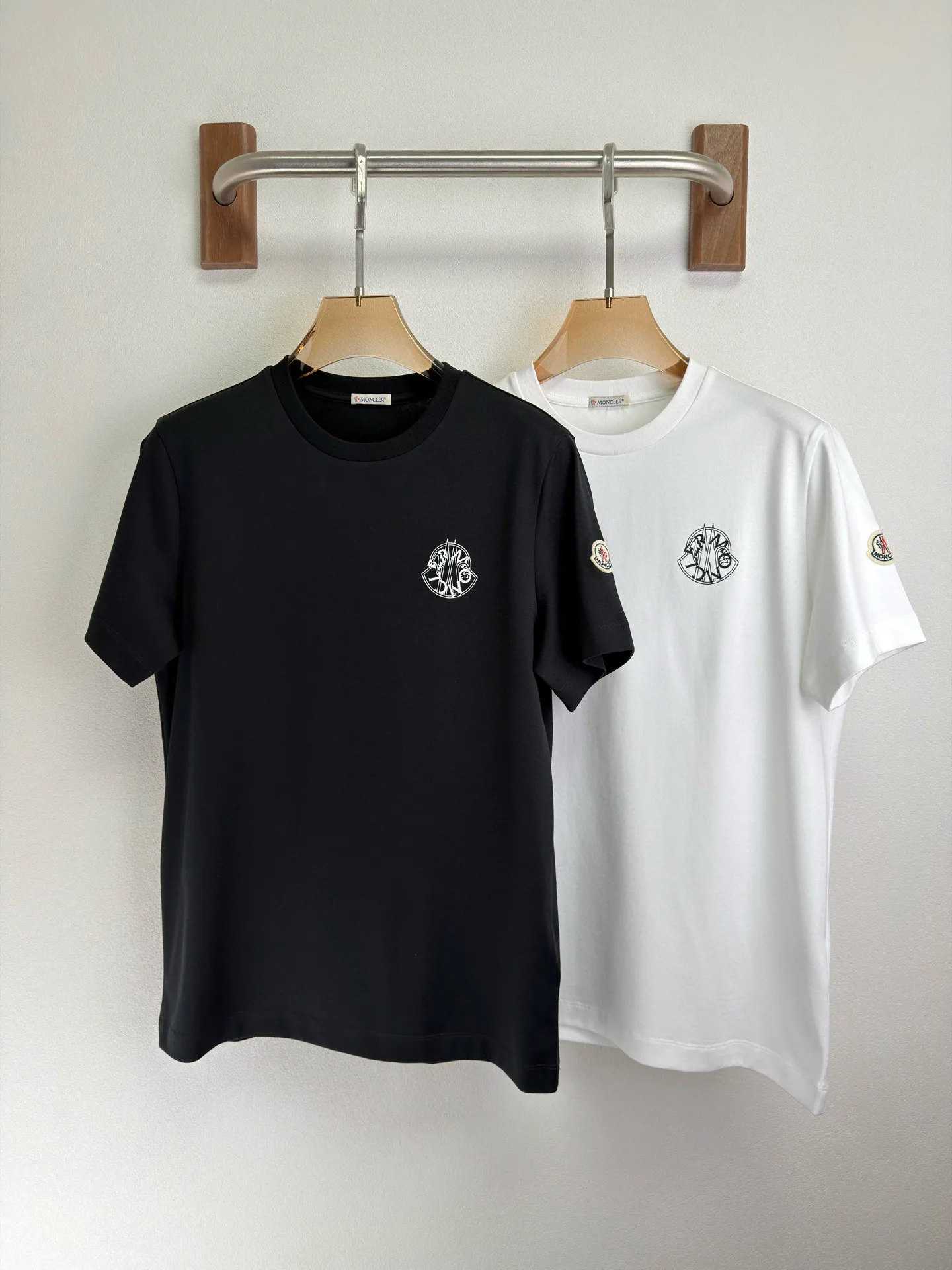 Футболки Мужские Moncler 13137579