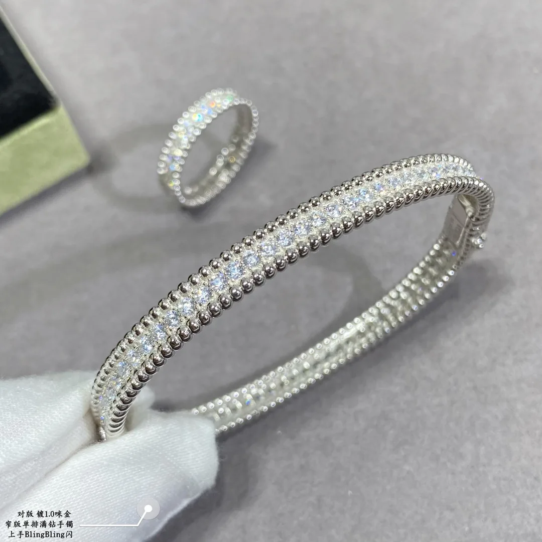 Бижутерия Van Cleef & Arpels 1246