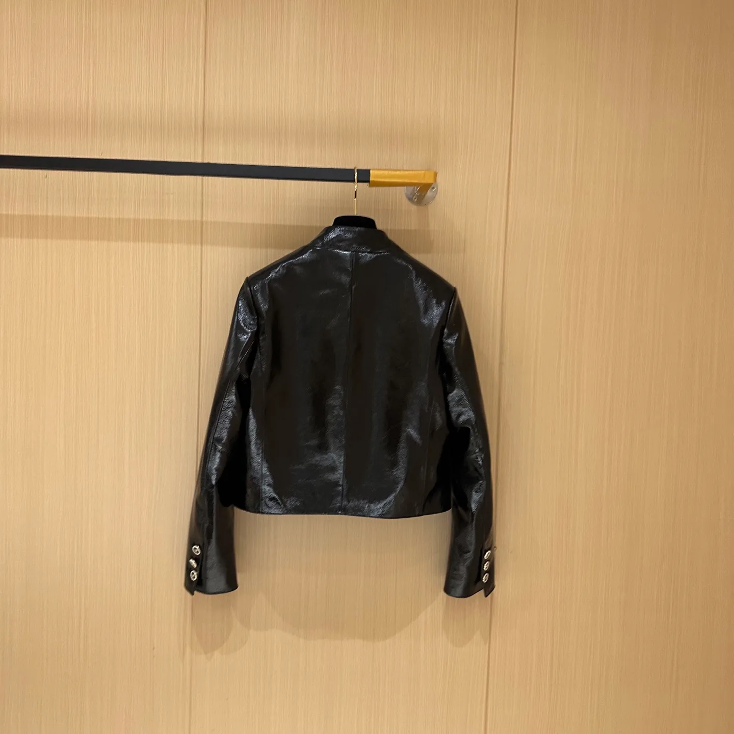 Кожаные Куртки И Дублёнки Женские Chanel 11398508