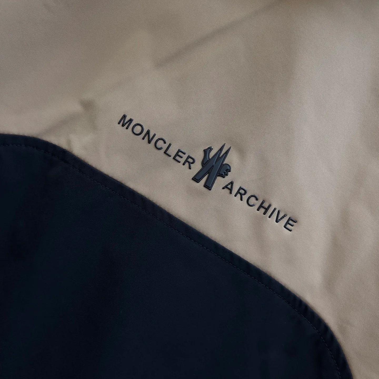 Куртки И Пуховики Мужские Moncler 146090