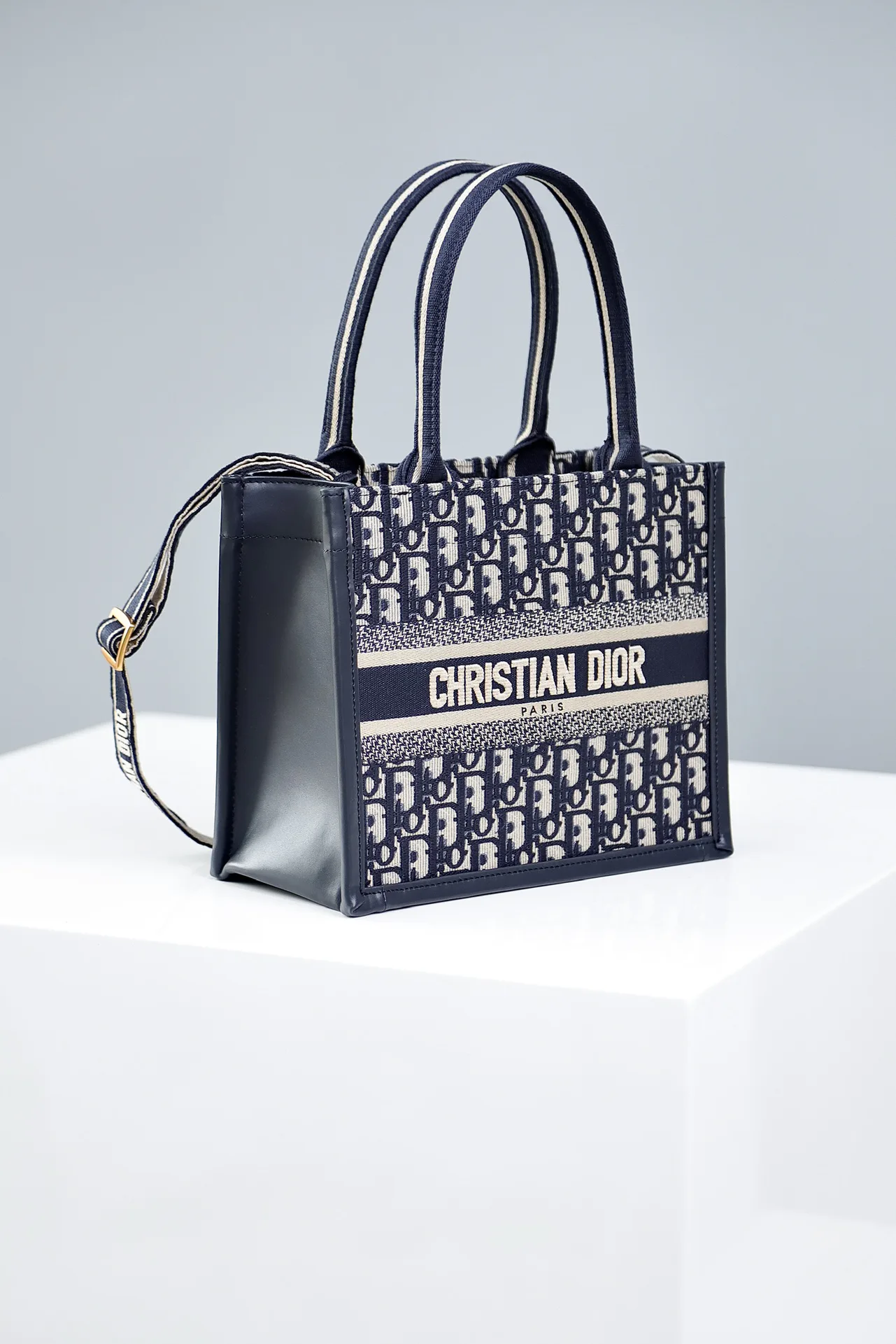 Классические Сумки Женские Christian Dior 11564966