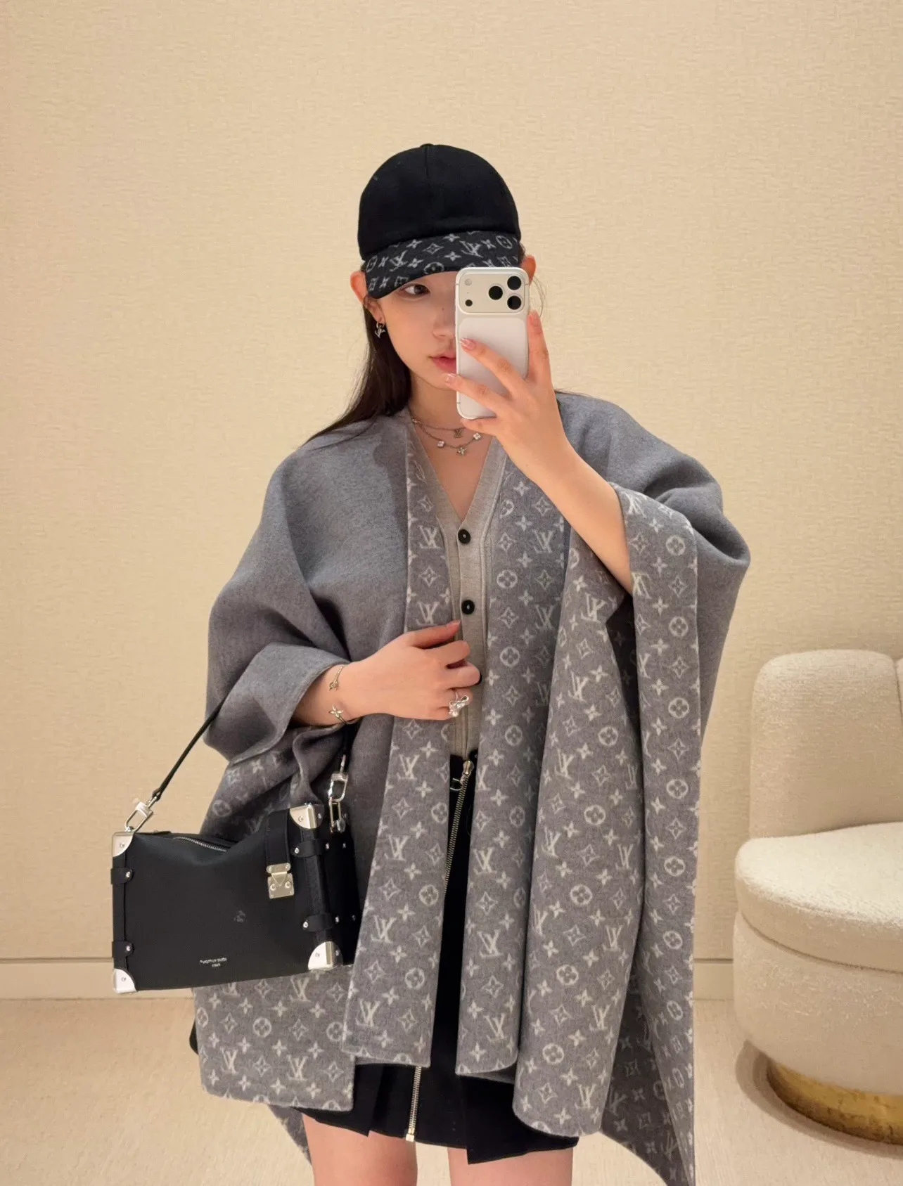 Пальто Женские Louis Vuitton 19660334