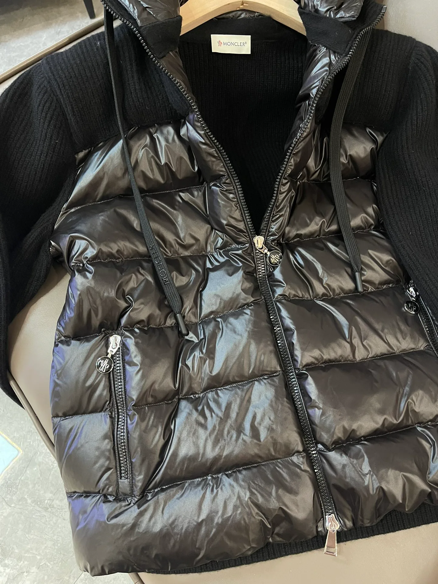 Куртки И Пуховики Женские Moncler 17886537