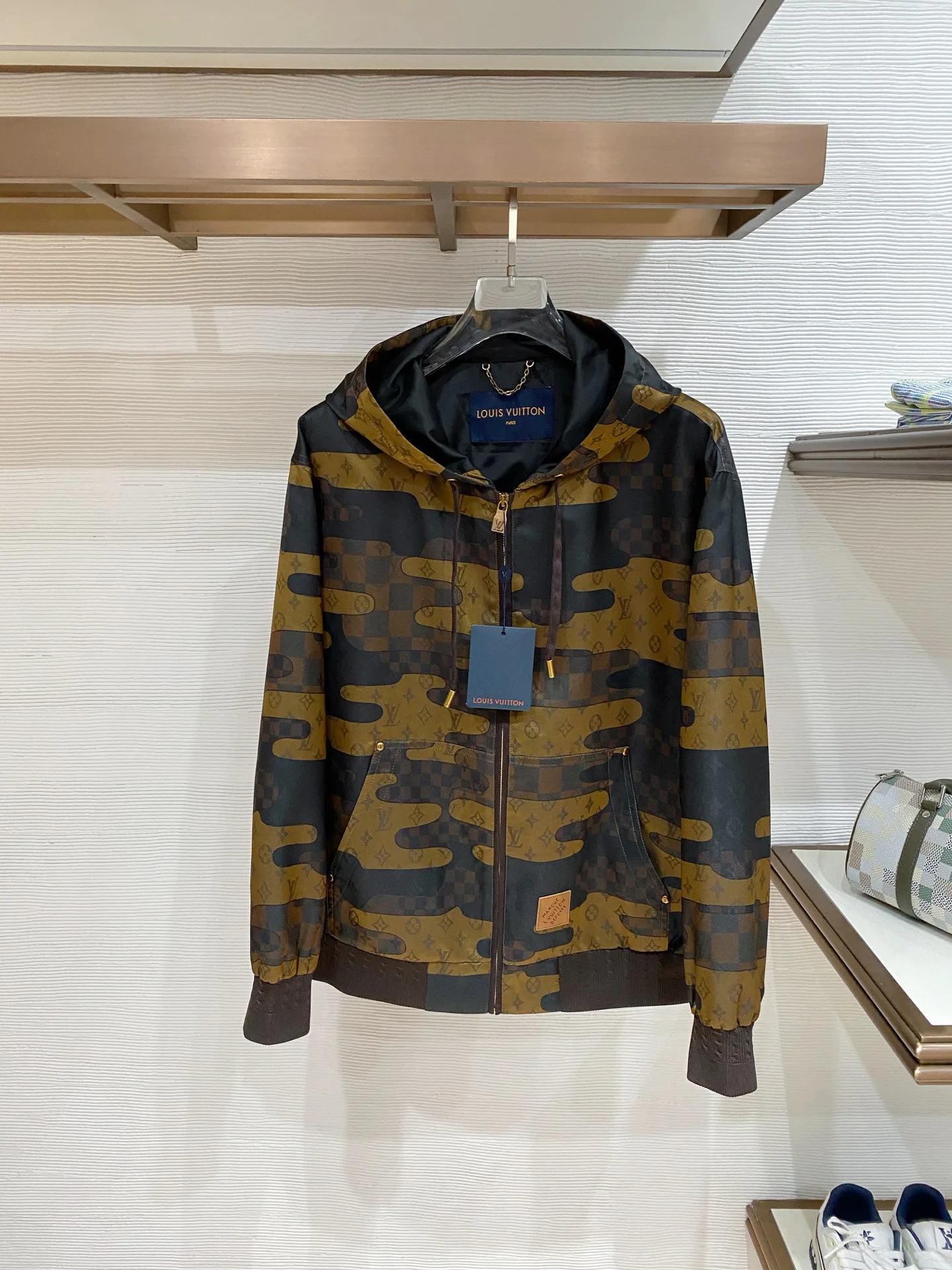 Куртки И Пуховики Мужские Louis Vuitton 11392177