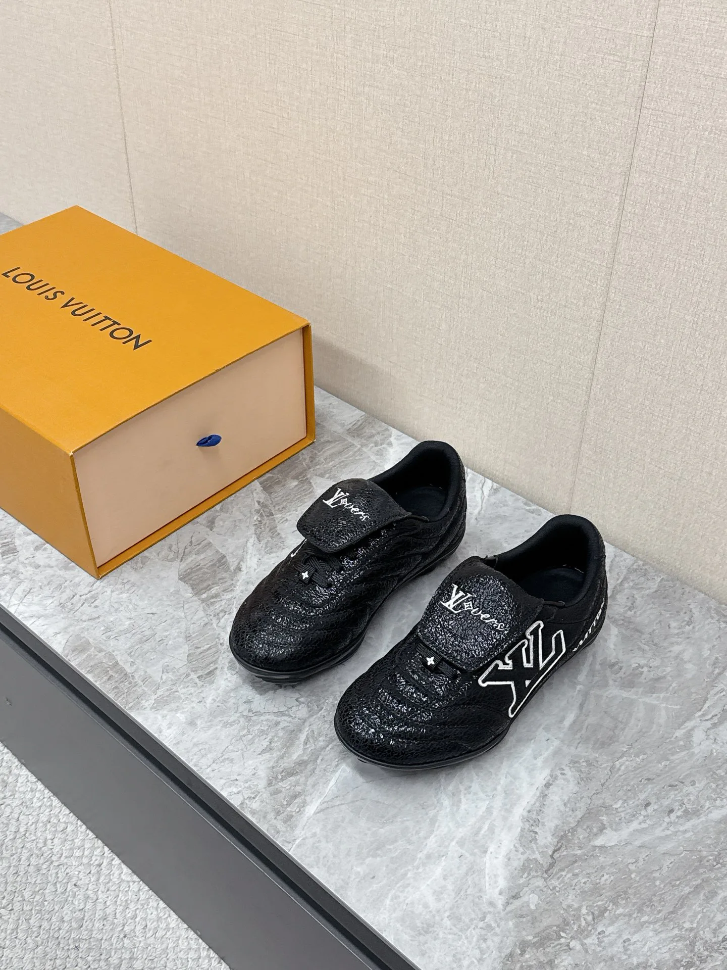 Кроссовки Женские Louis Vuitton 4507768