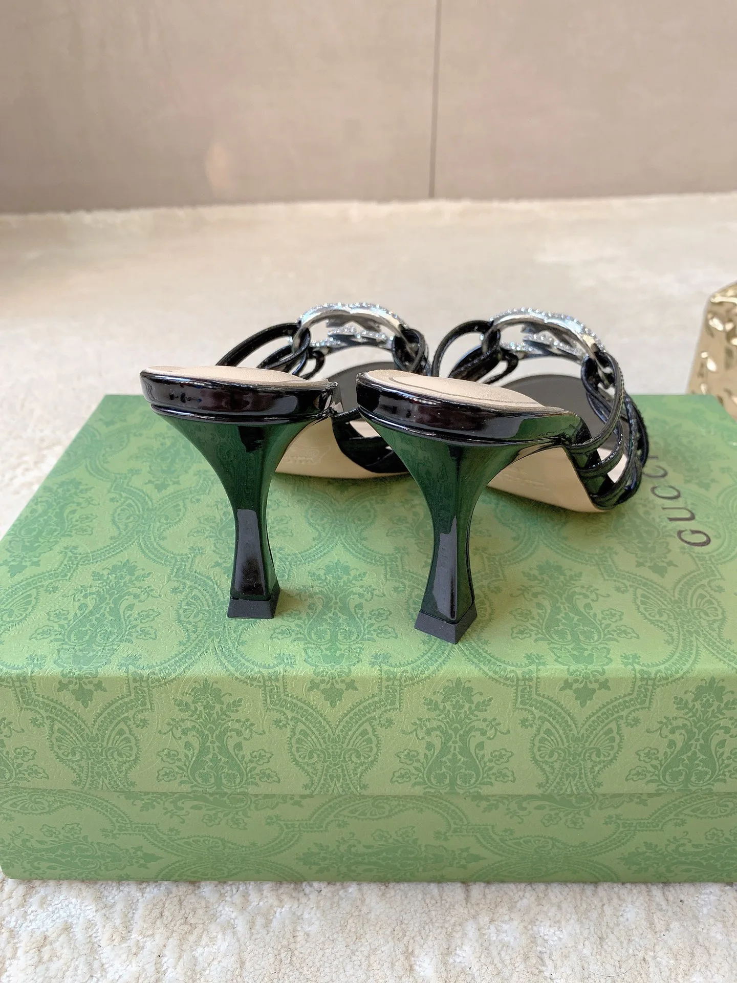 Босоножки Женские Gucci 819776