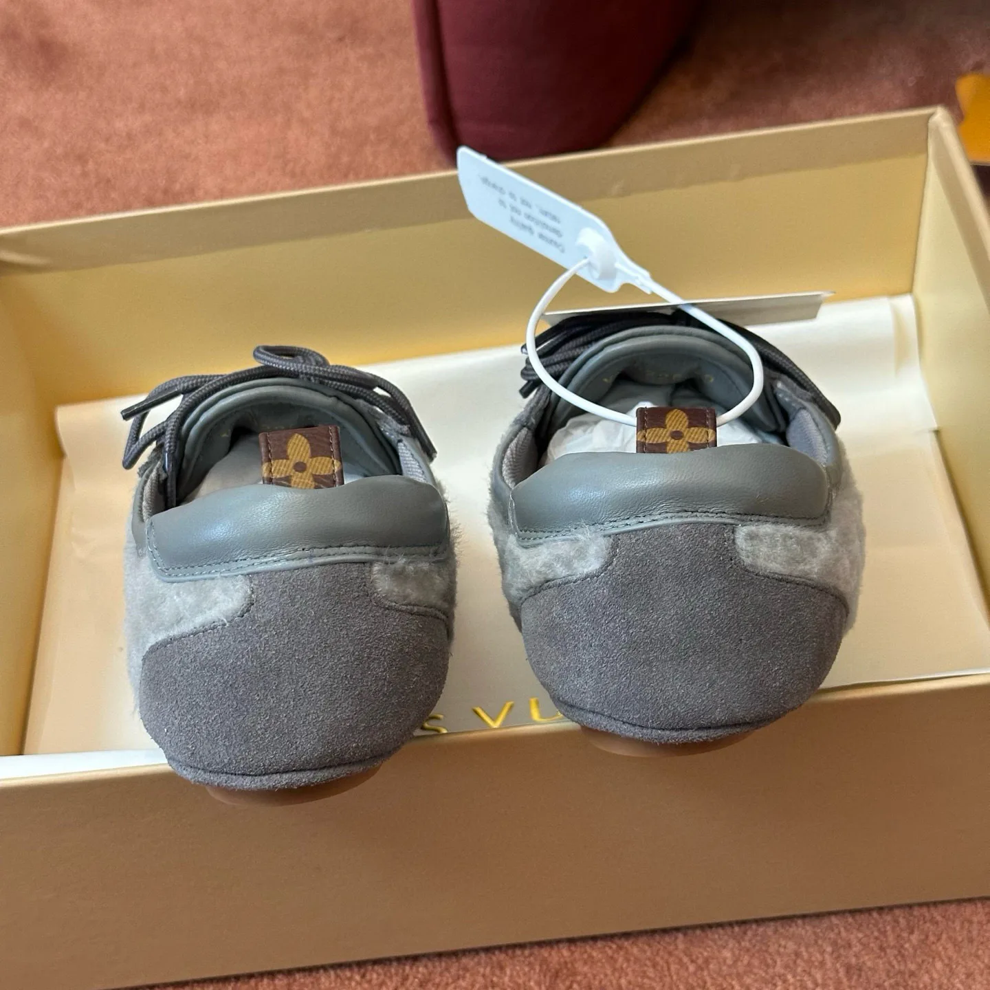 Кроссовки Женские Louis Vuitton 898818