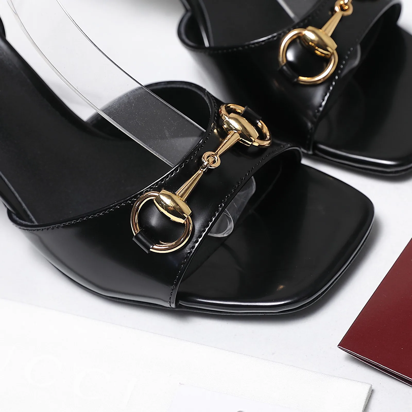 Босоножки Женские Gucci 13542409