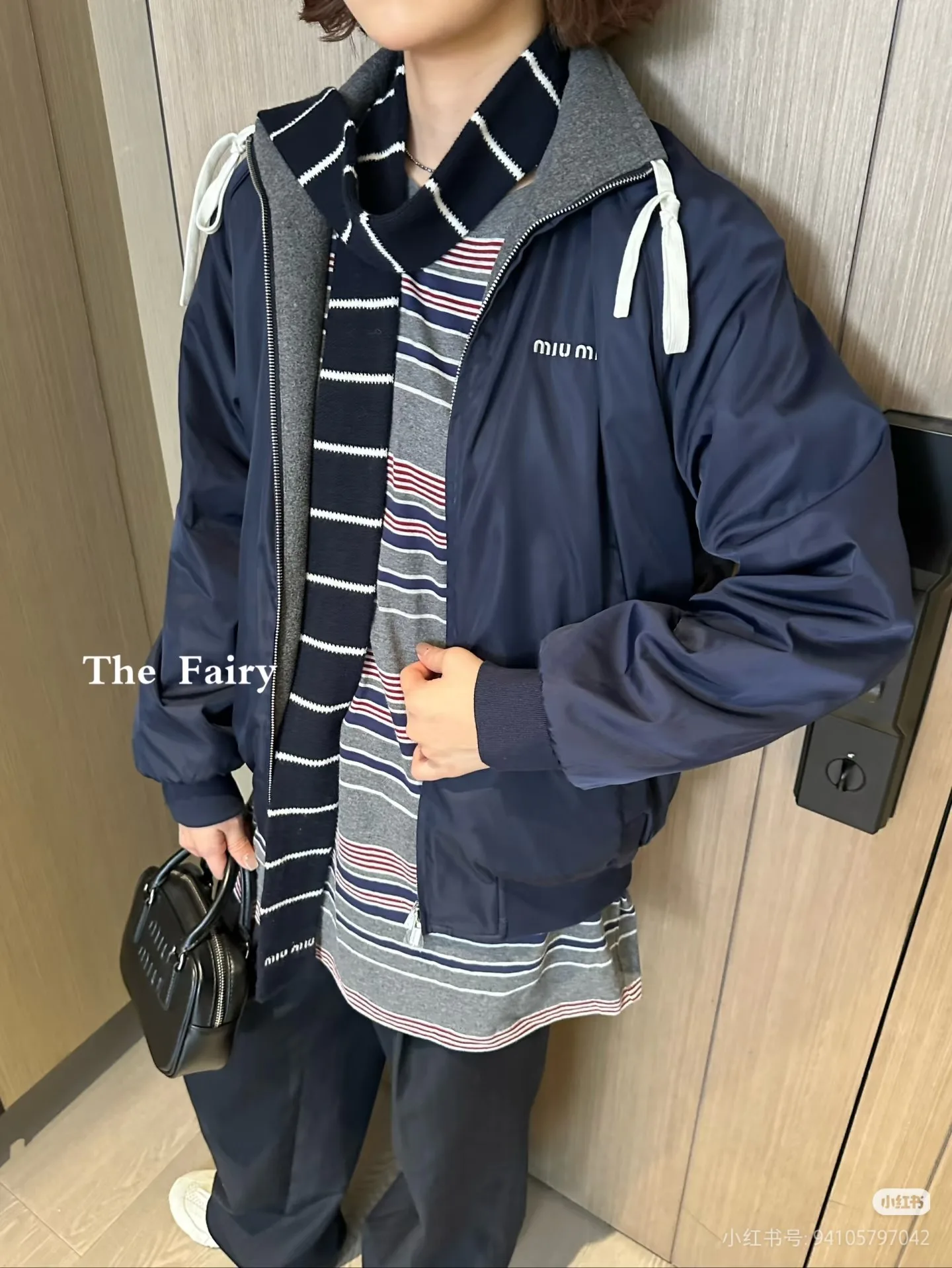 Куртки И Пуховики Женские Miu Miu 687172