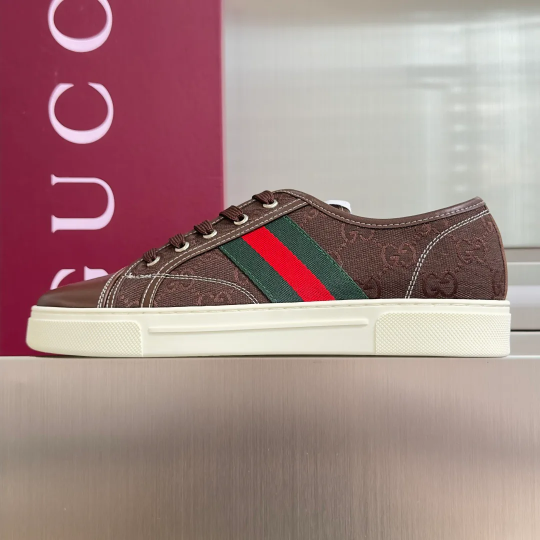 Кроссовки Женские Gucci 13300442