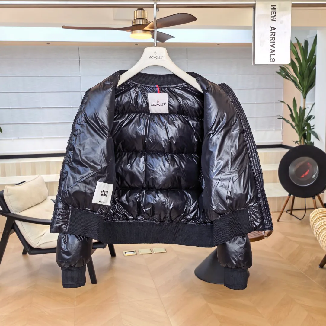 Куртки И Пуховики Женские Moncler 18432308