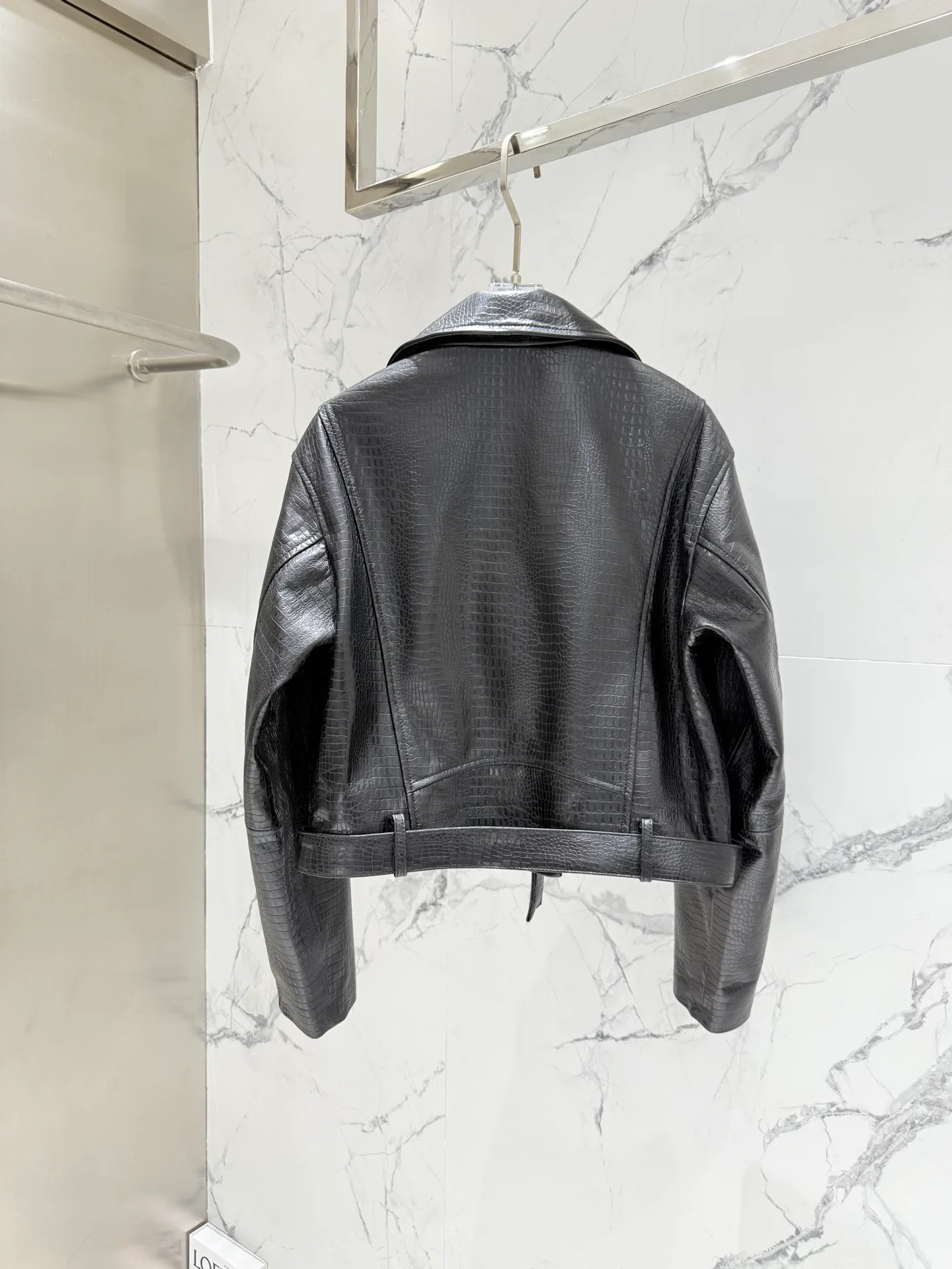 Кожаные Куртки И Дублёнки Женские Saint Laurent 18151068