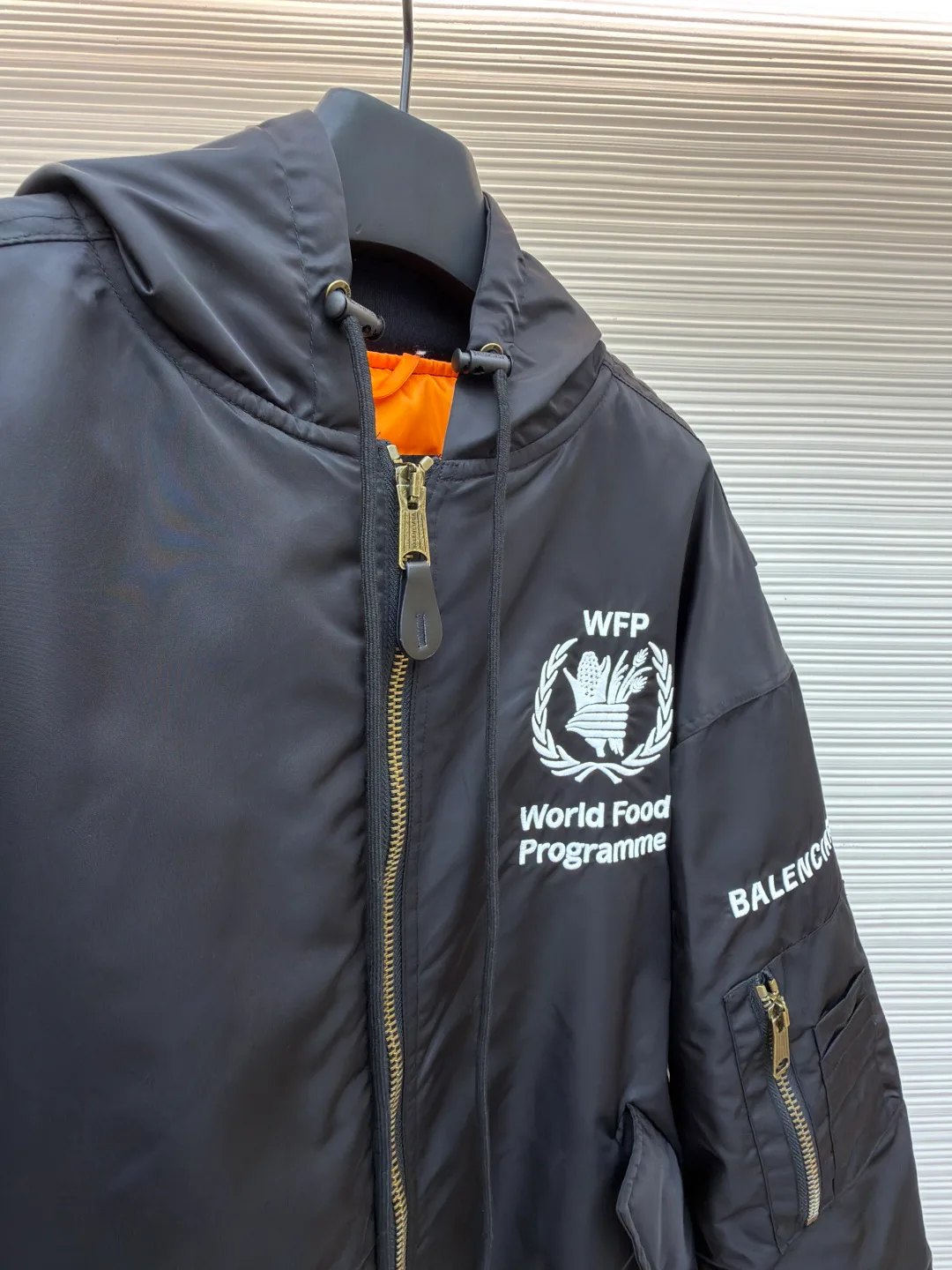 Куртки И Пуховики Мужские Balenciaga 11068284