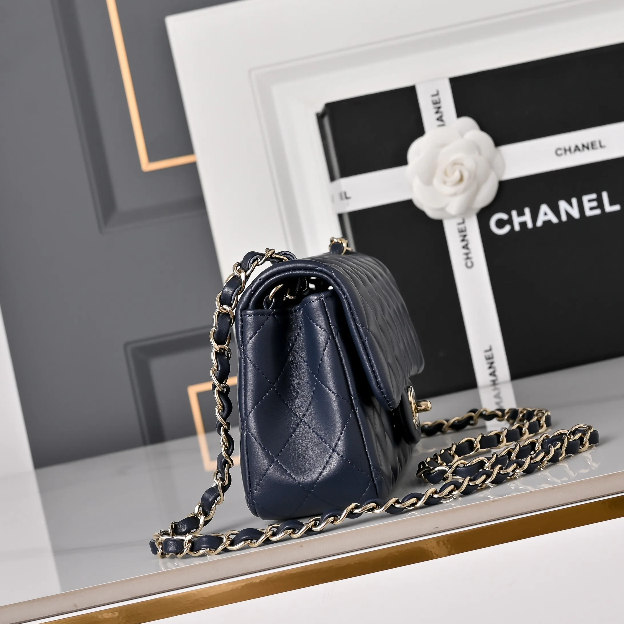 Классические Сумки Женские Chanel 18207678