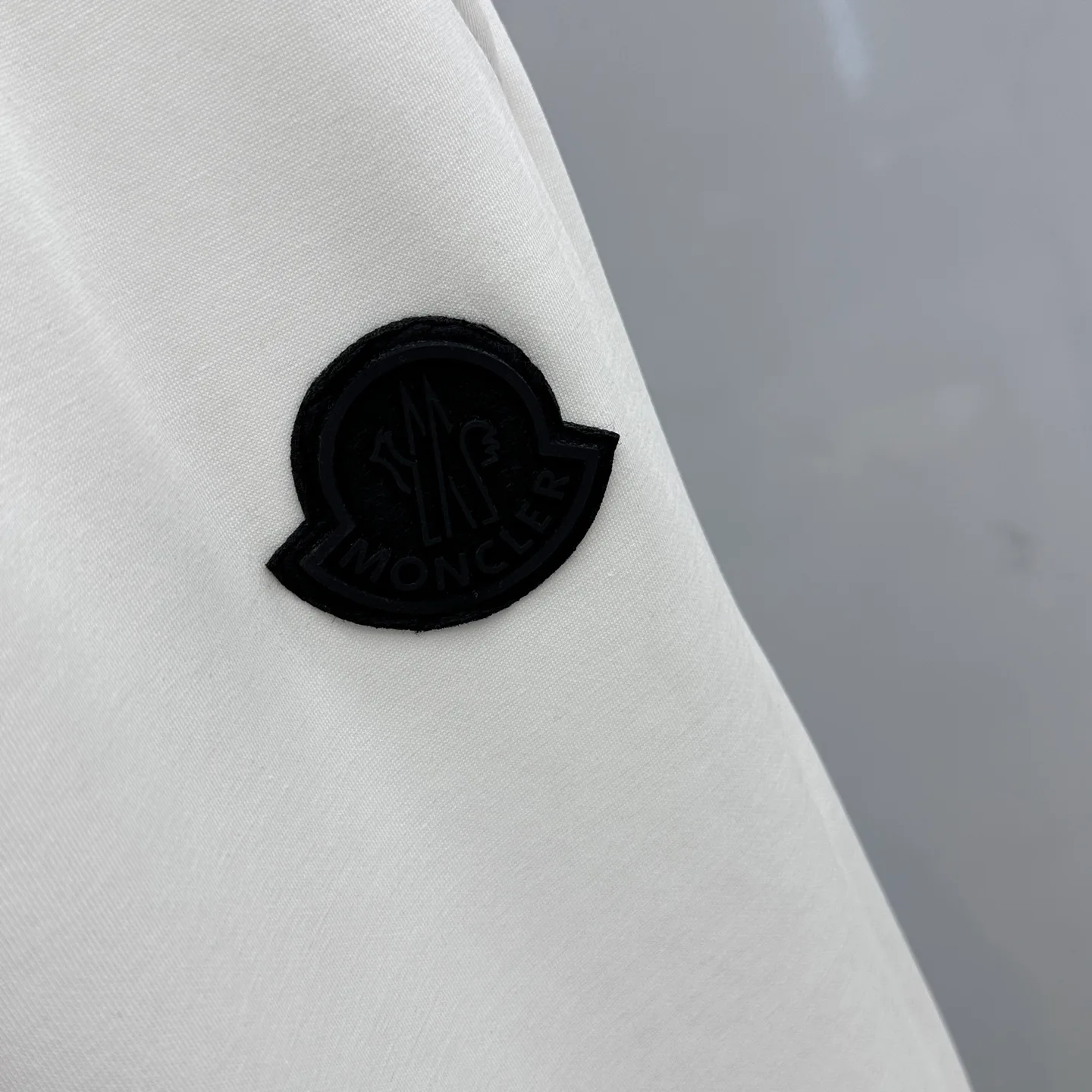 Брюки Мужские Moncler 18246682