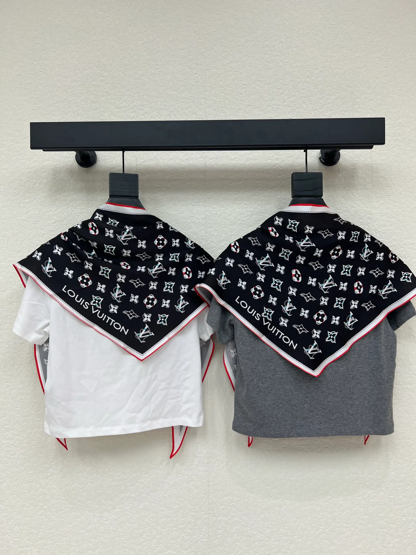 Футболки Женские Louis Vuitton 13416841