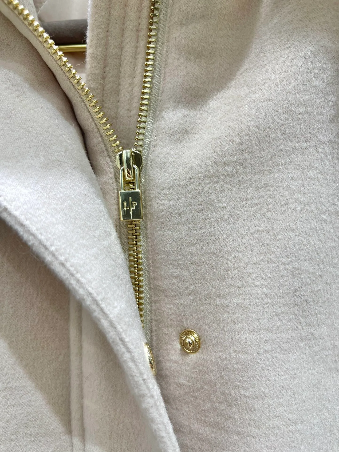 Куртки И Пуховики Женские Loro Piana 1144972