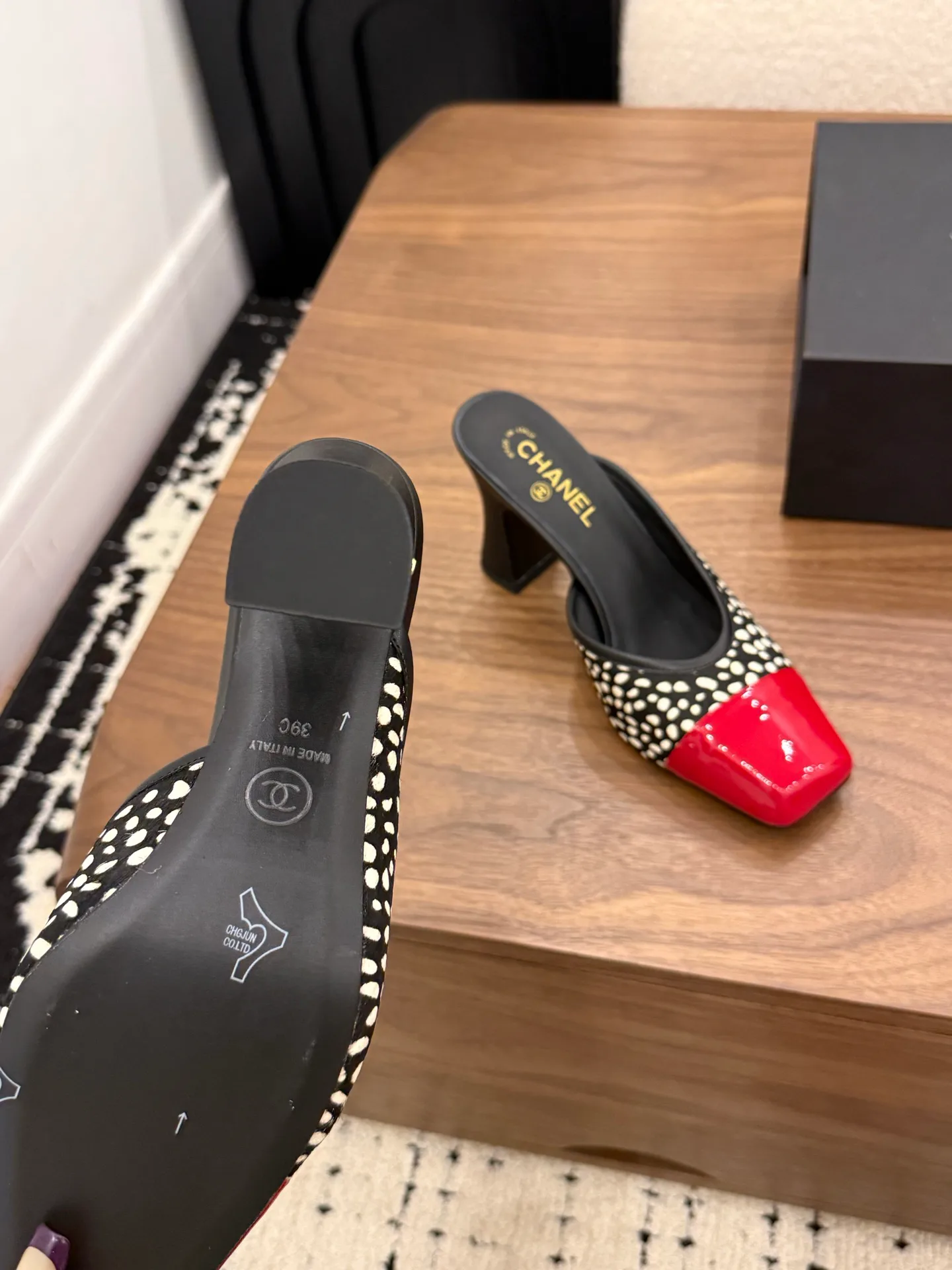 Туфли Женские Chanel 12781555