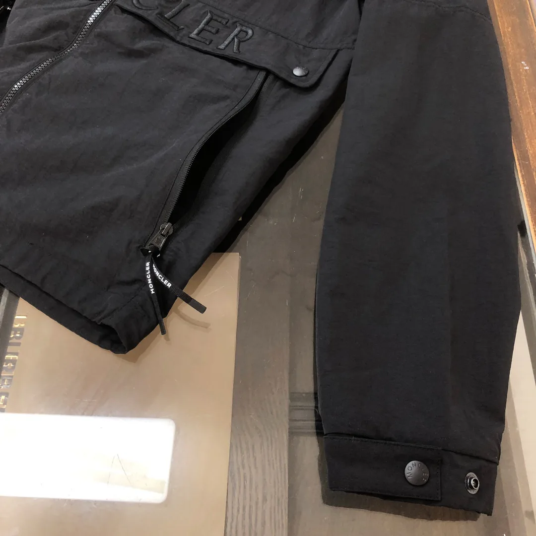 Куртки И Пуховики Мужские Moncler 17286027