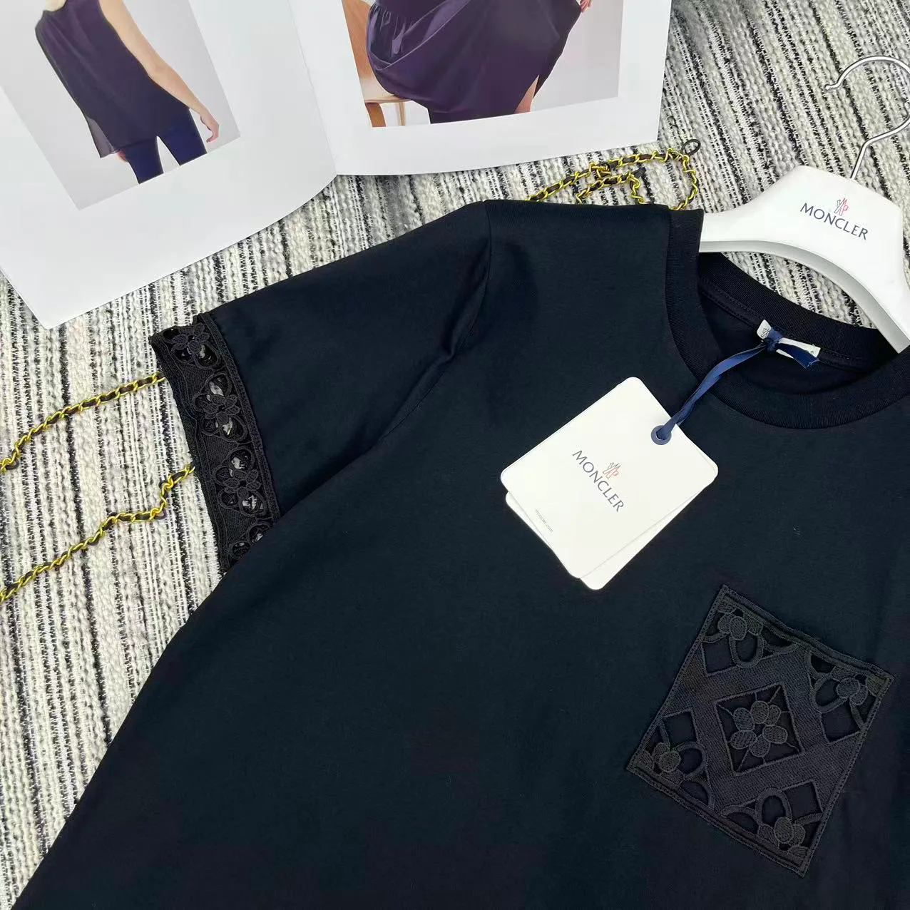 Футболки Женские Moncler 11897989