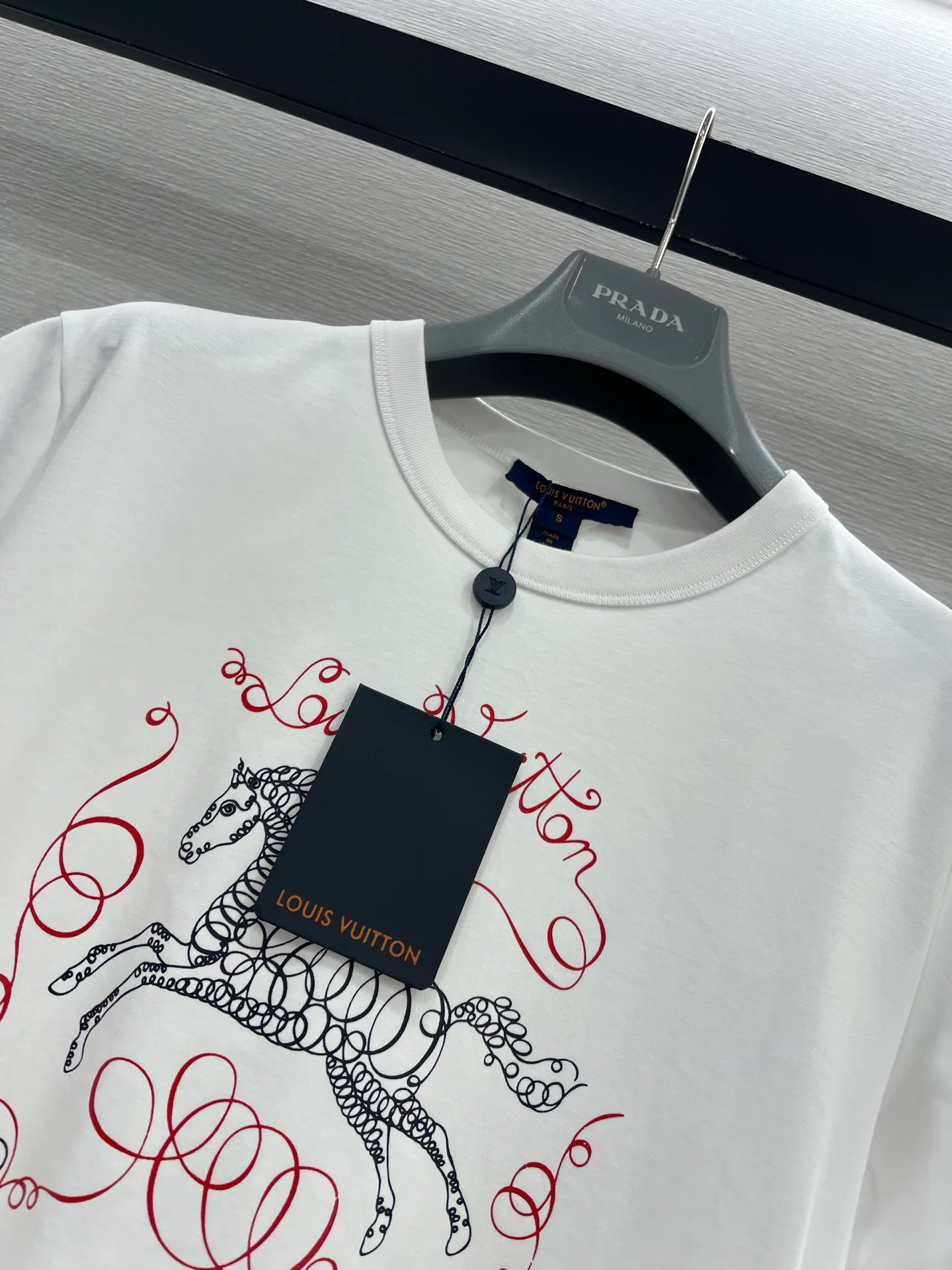 Футболки Женские Louis Vuitton 1512457