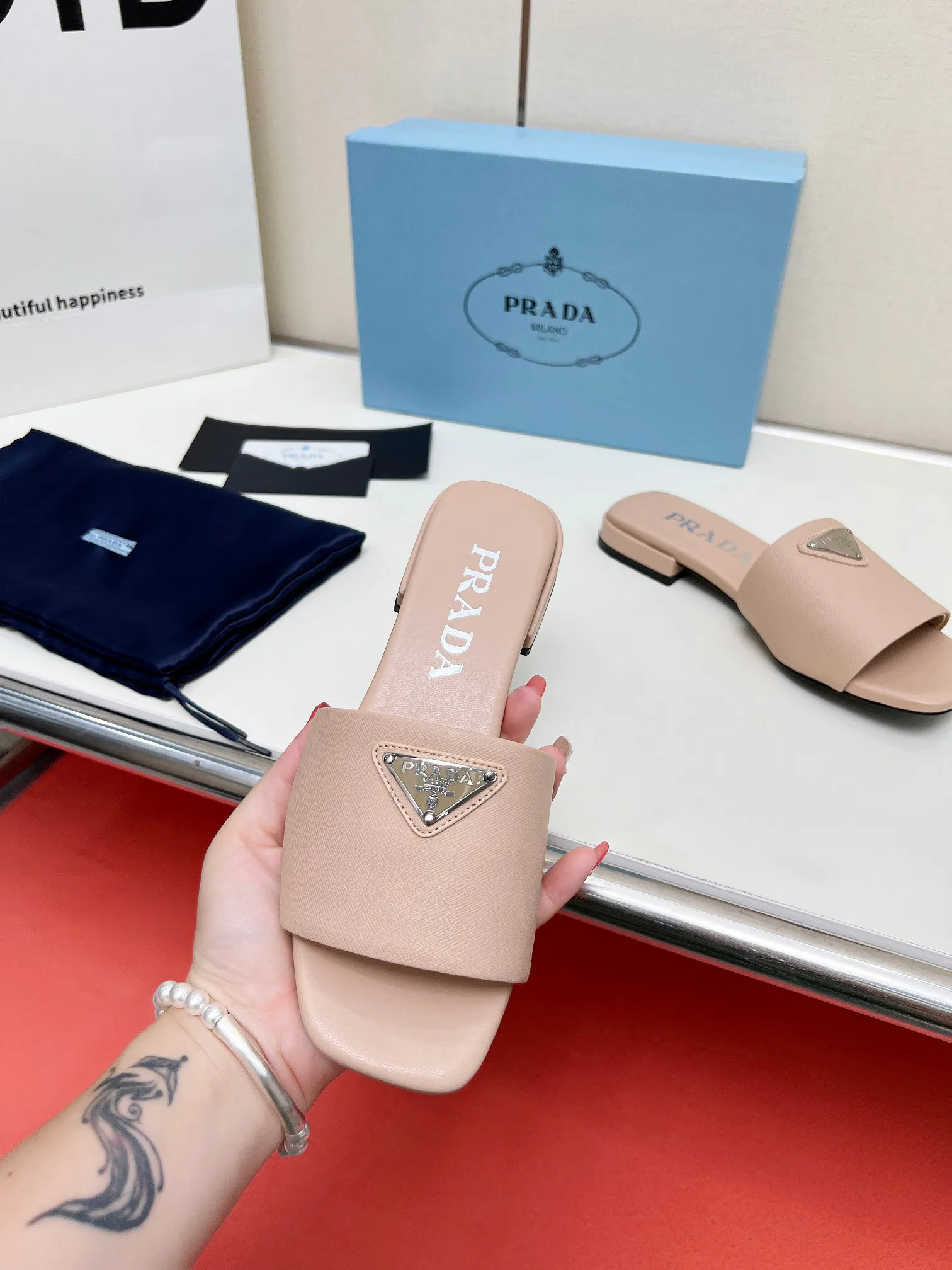 Шлепанцы Женские Prada 11386450