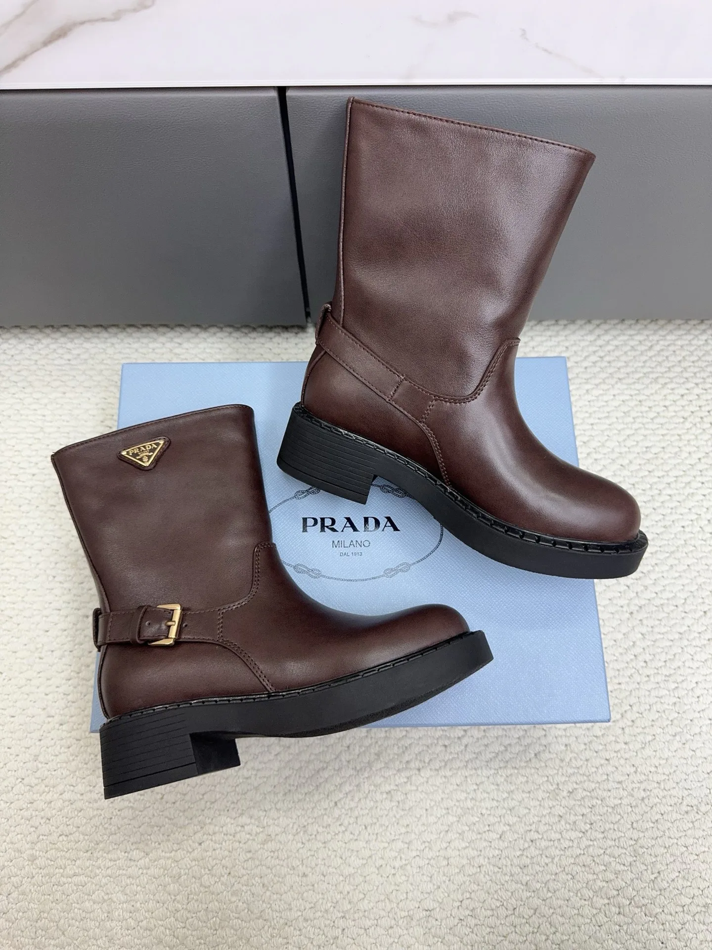 Ботинки Женские Prada 18449783