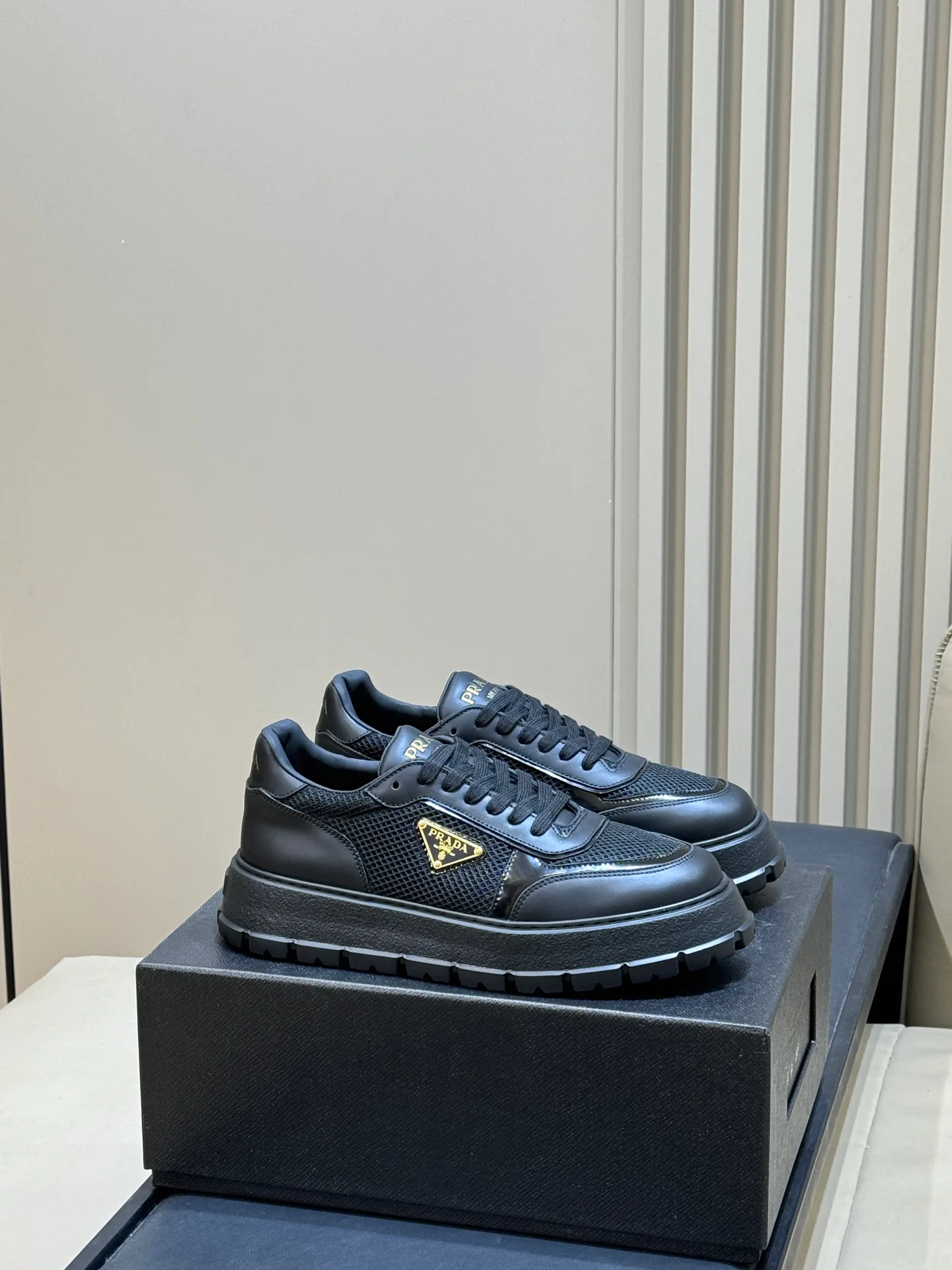 Кроссовки Мужские Prada 17915324