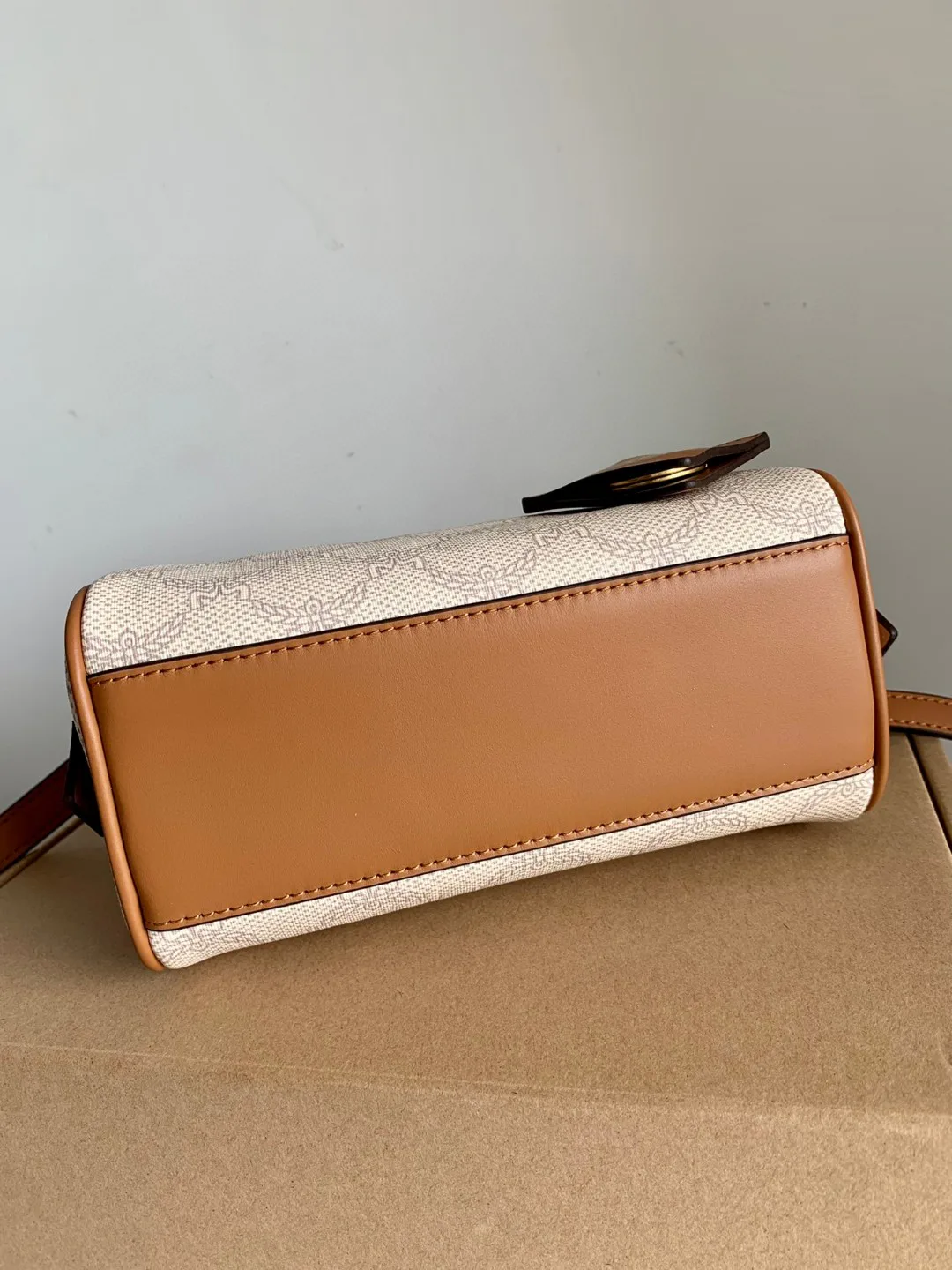 Классические Сумки Женские Mcm 9836284