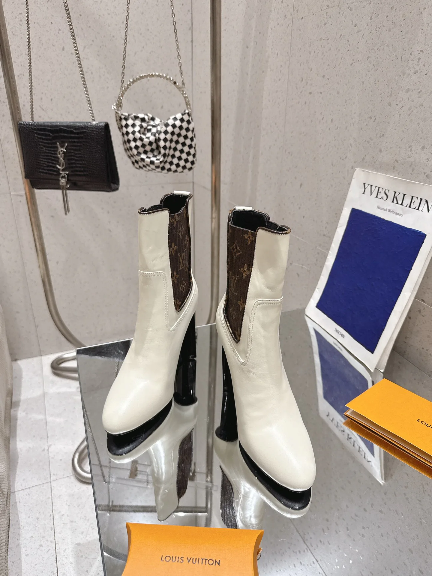 Ботильоны Женские Louis Vuitton 146951