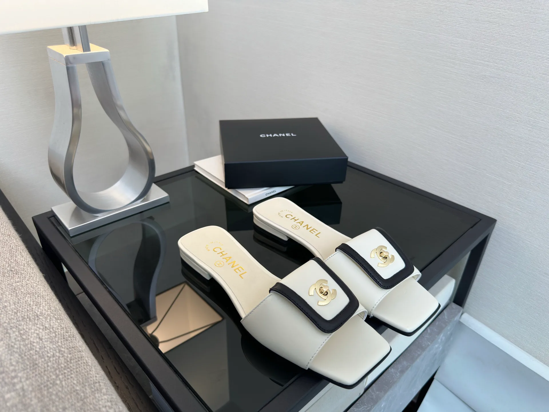 Обложки На Паспорт Chanel 11890825