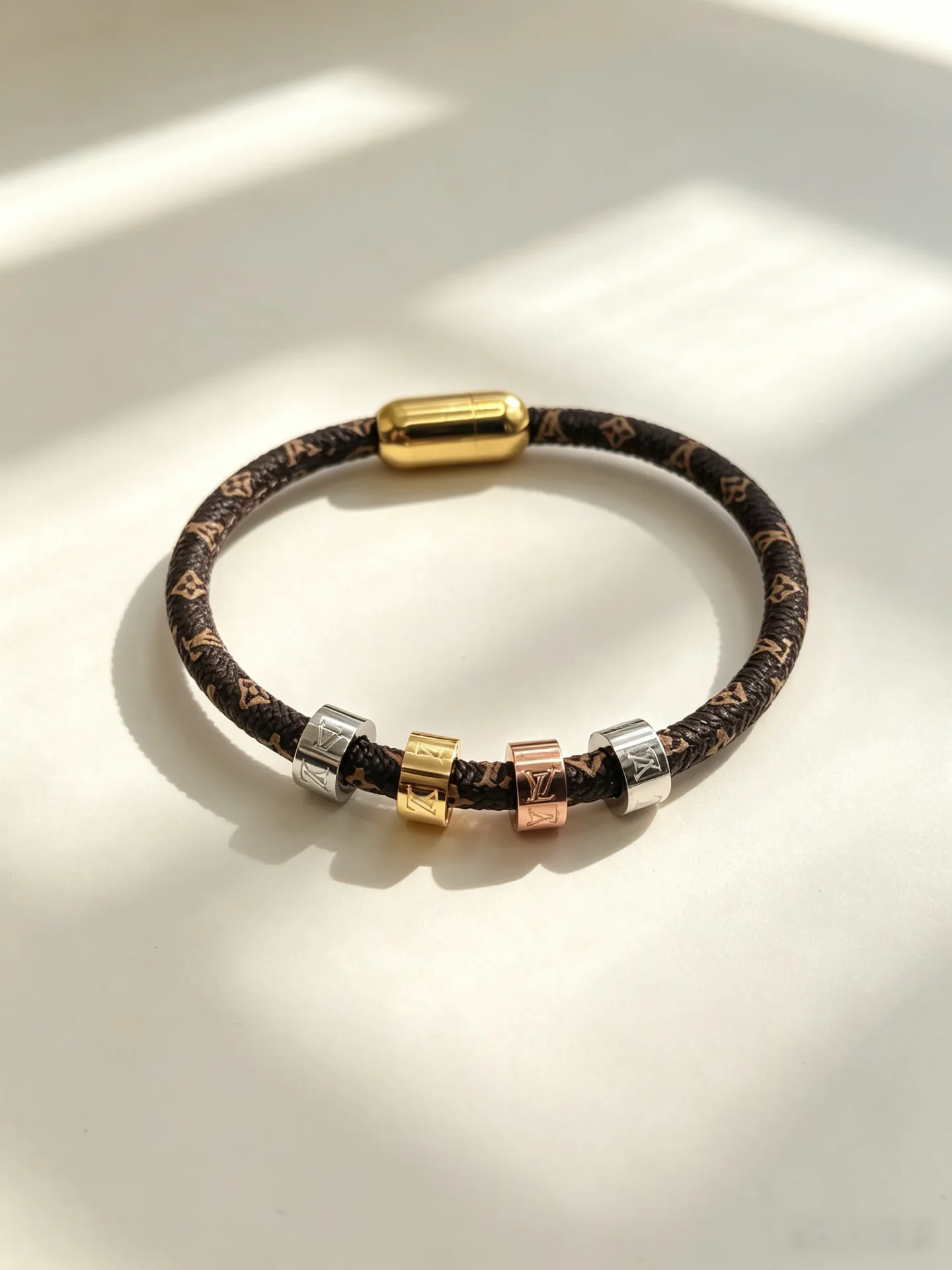 Бижутерия Louis Vuitton 17871416