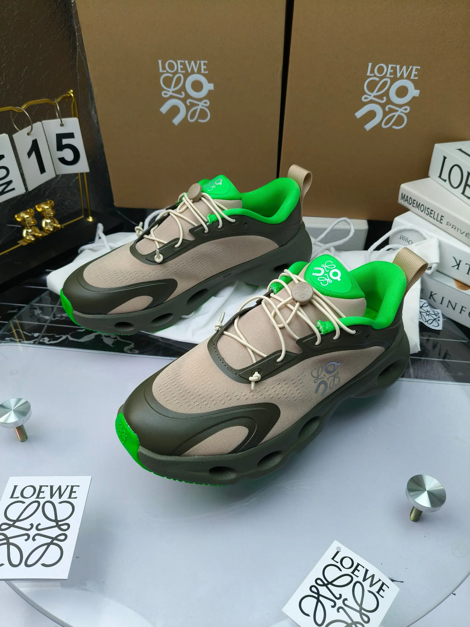 Кроссовки Женские Loewe 1829488