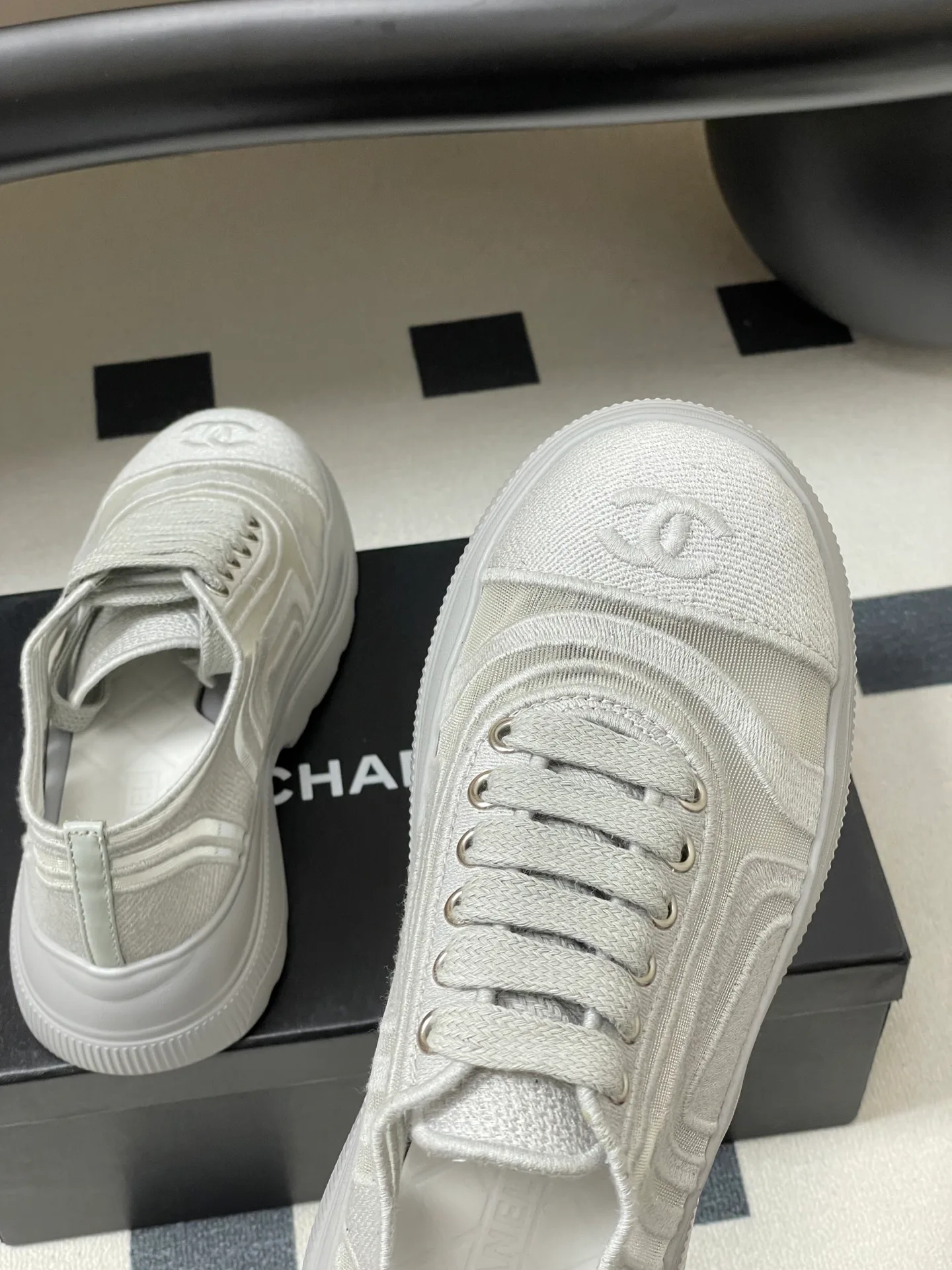 Кроссовки Женские Chanel 725615