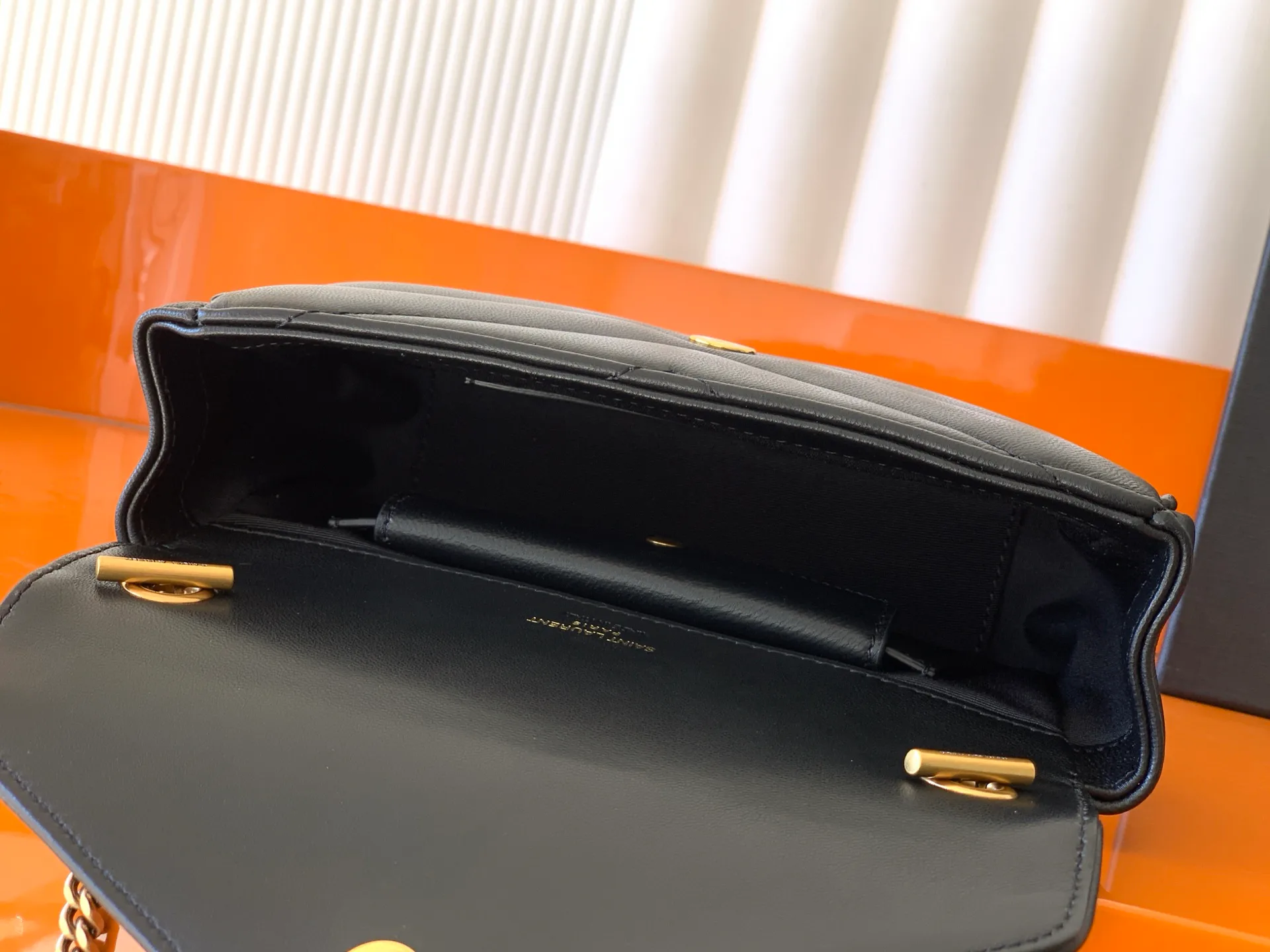 Классические Сумки Женские Saint Laurent 11309762