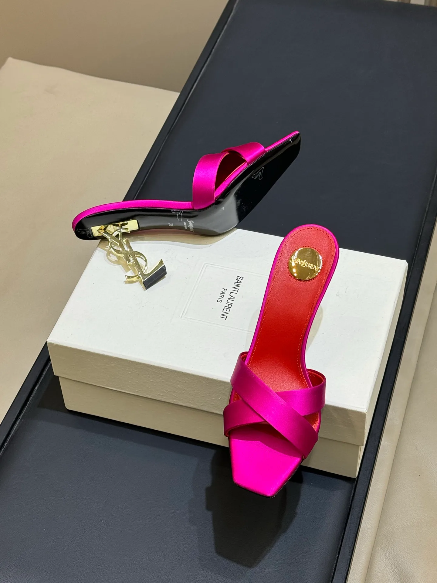 Босоножки Женские Saint Laurent 3891382