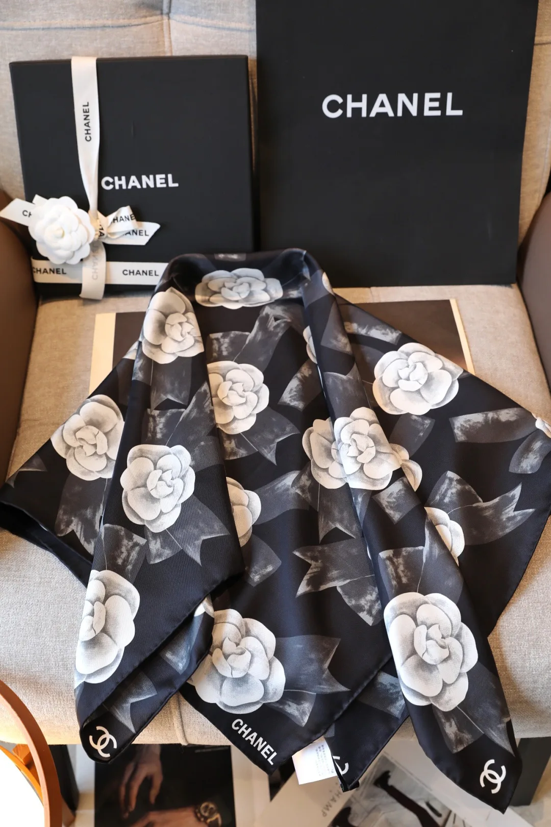 Платки Chanel 13855799